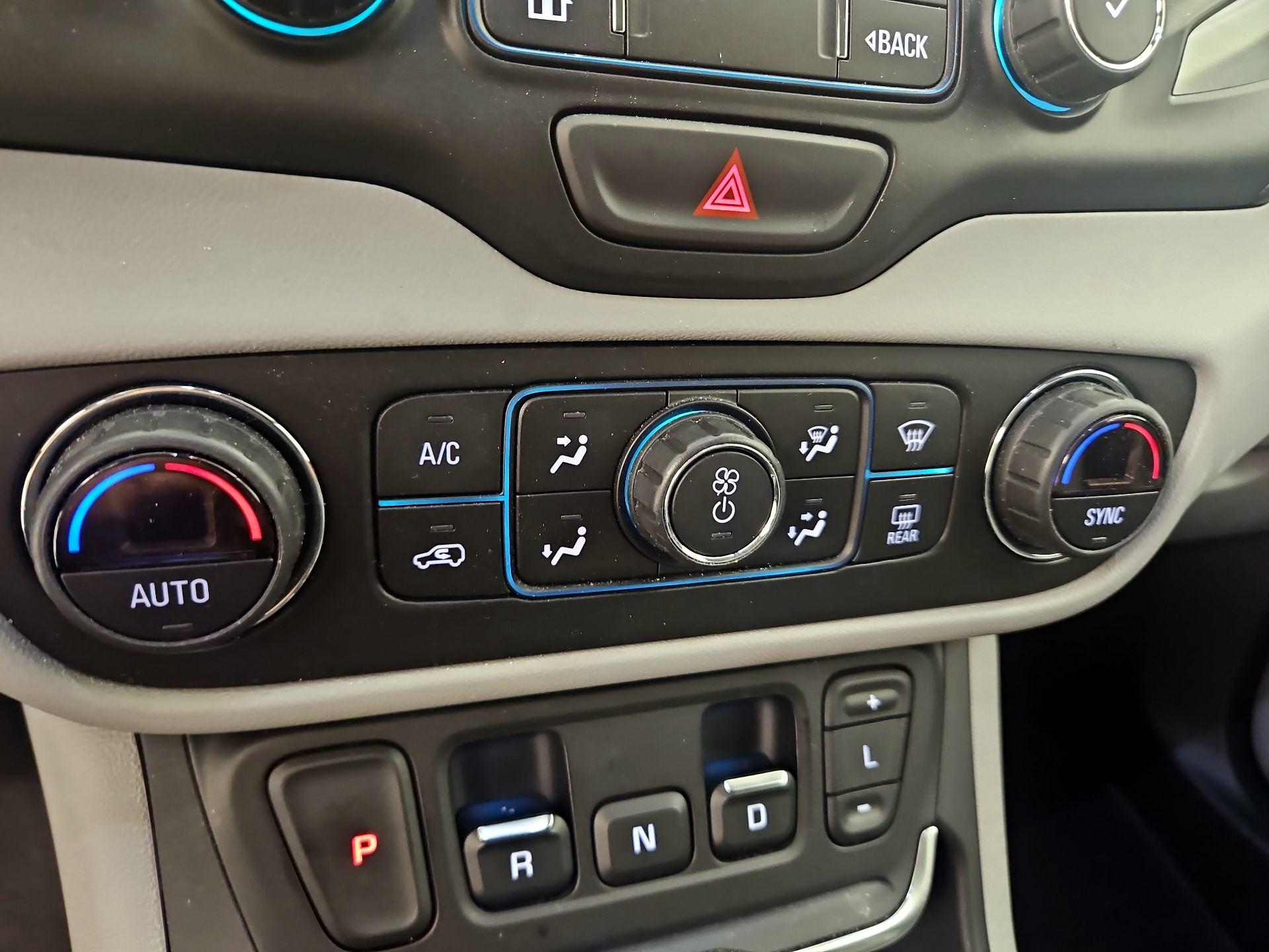 Thumbnail: 2020 GMC Terrain - 16