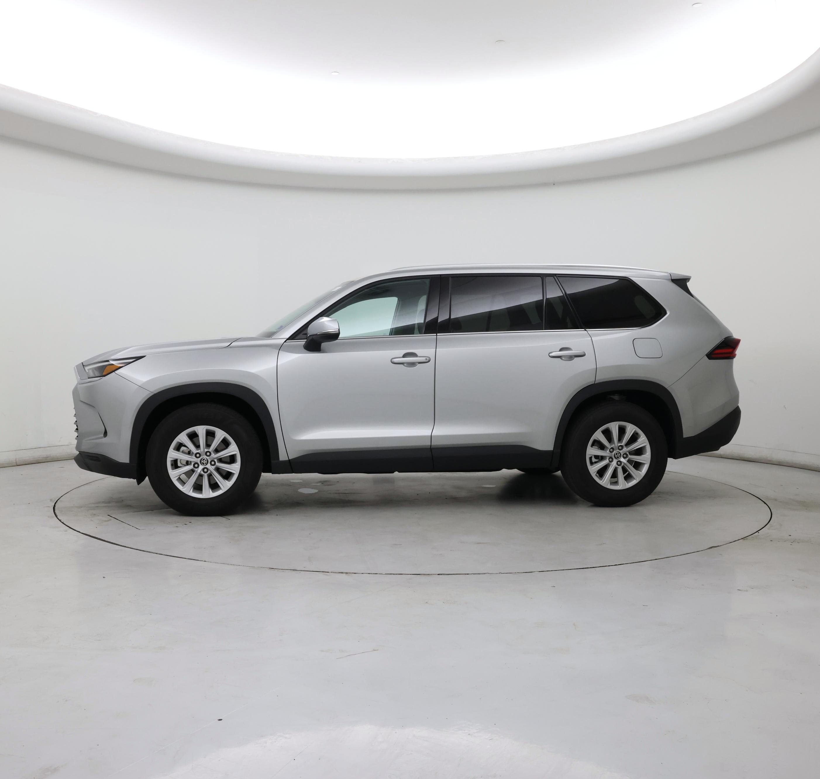 Thumbnail: 2026 Toyota Highlander - 3