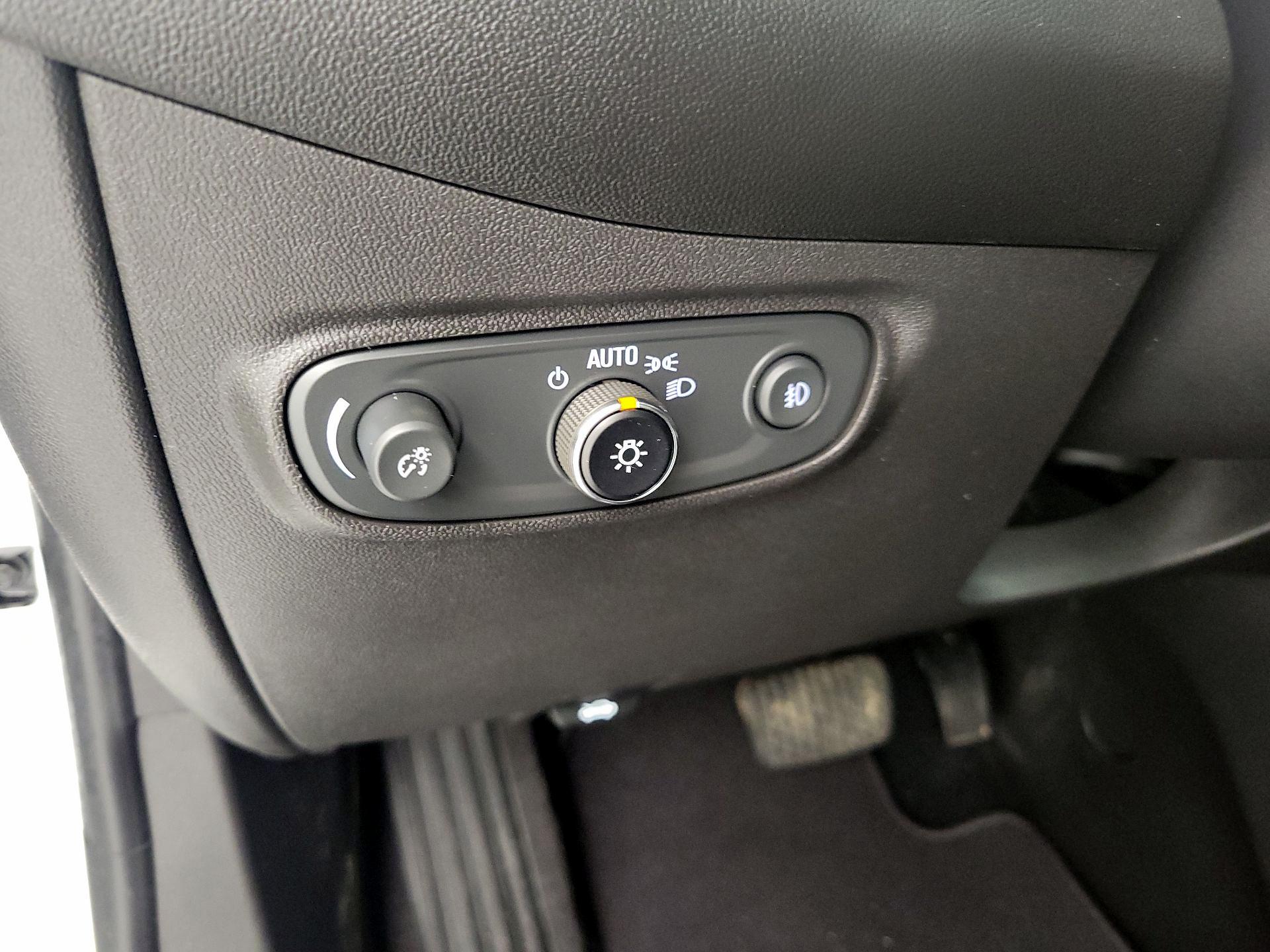 Thumbnail: 2021 Chevrolet Equinox - 13