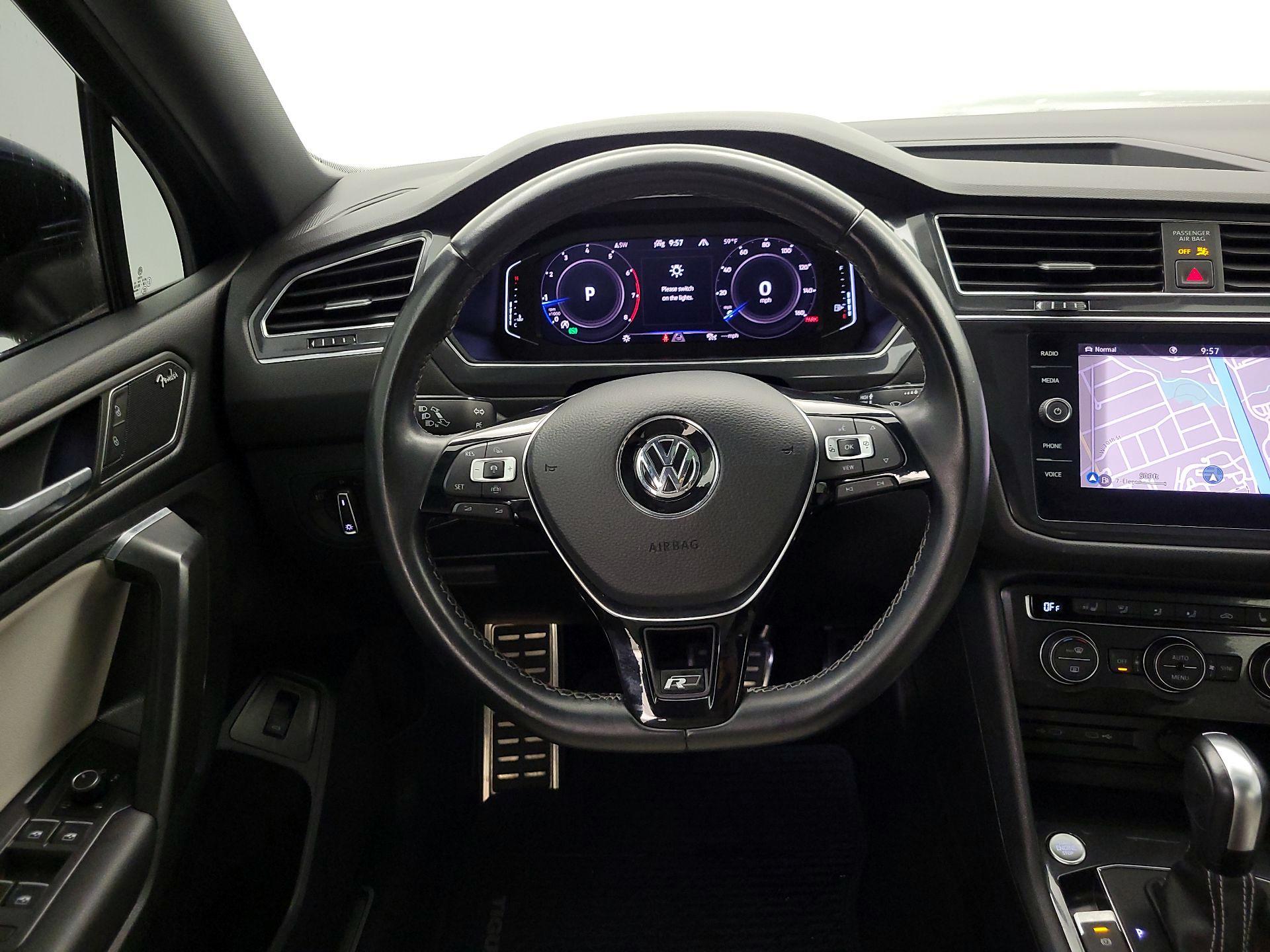 Thumbnail: 2021 Volkswagen Tiguan - 10