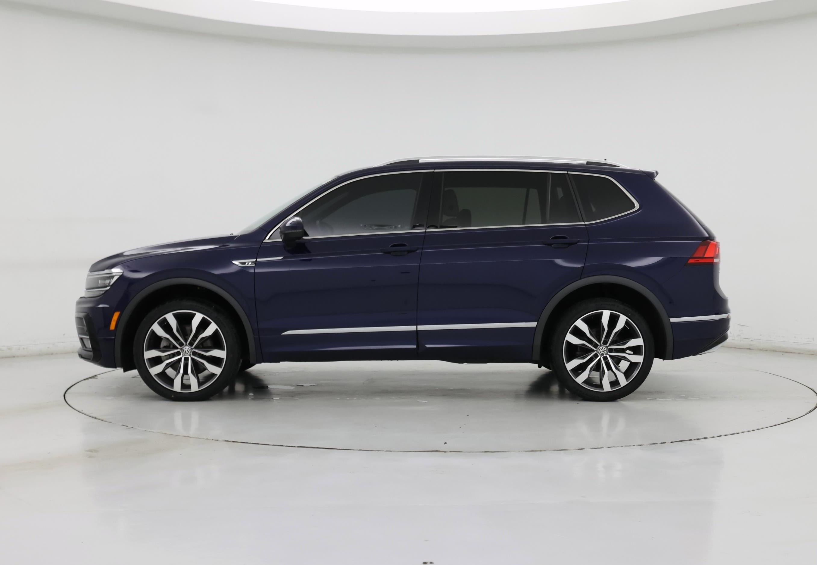 Thumbnail: 2021 Volkswagen Tiguan - 3