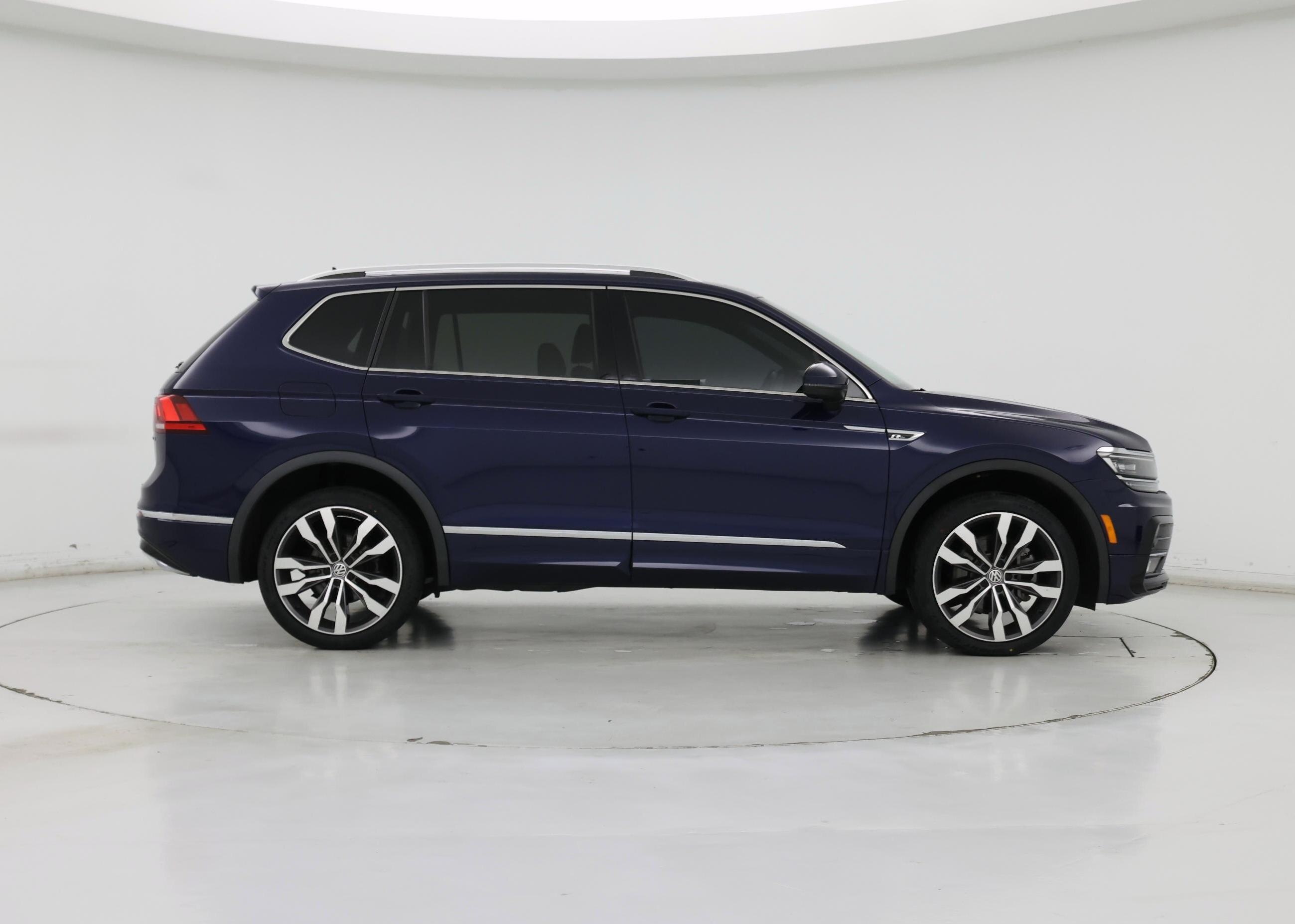 Thumbnail: 2021 Volkswagen Tiguan - 7