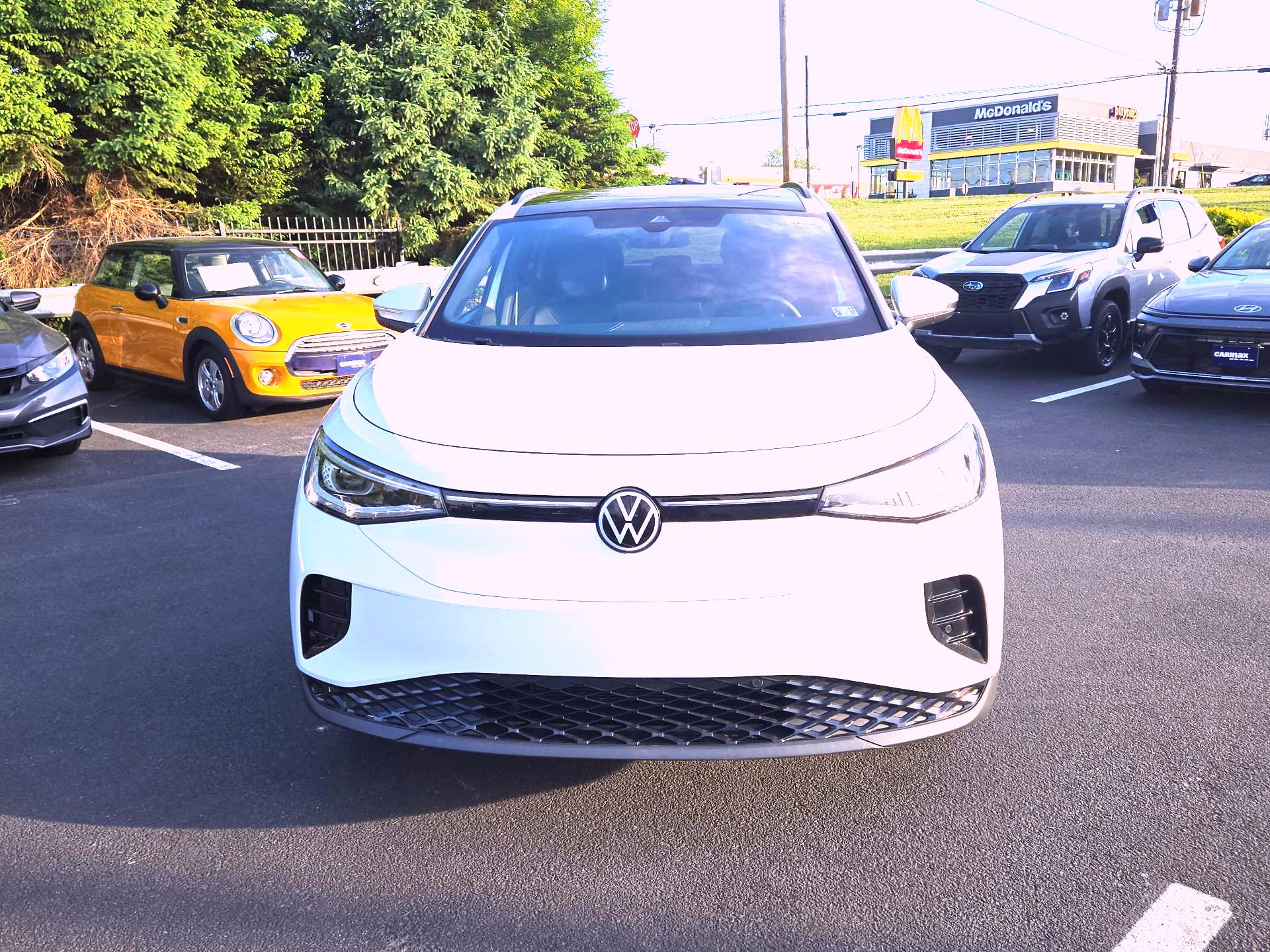 Thumbnail: 2023 Volkswagen ID.4 - 2