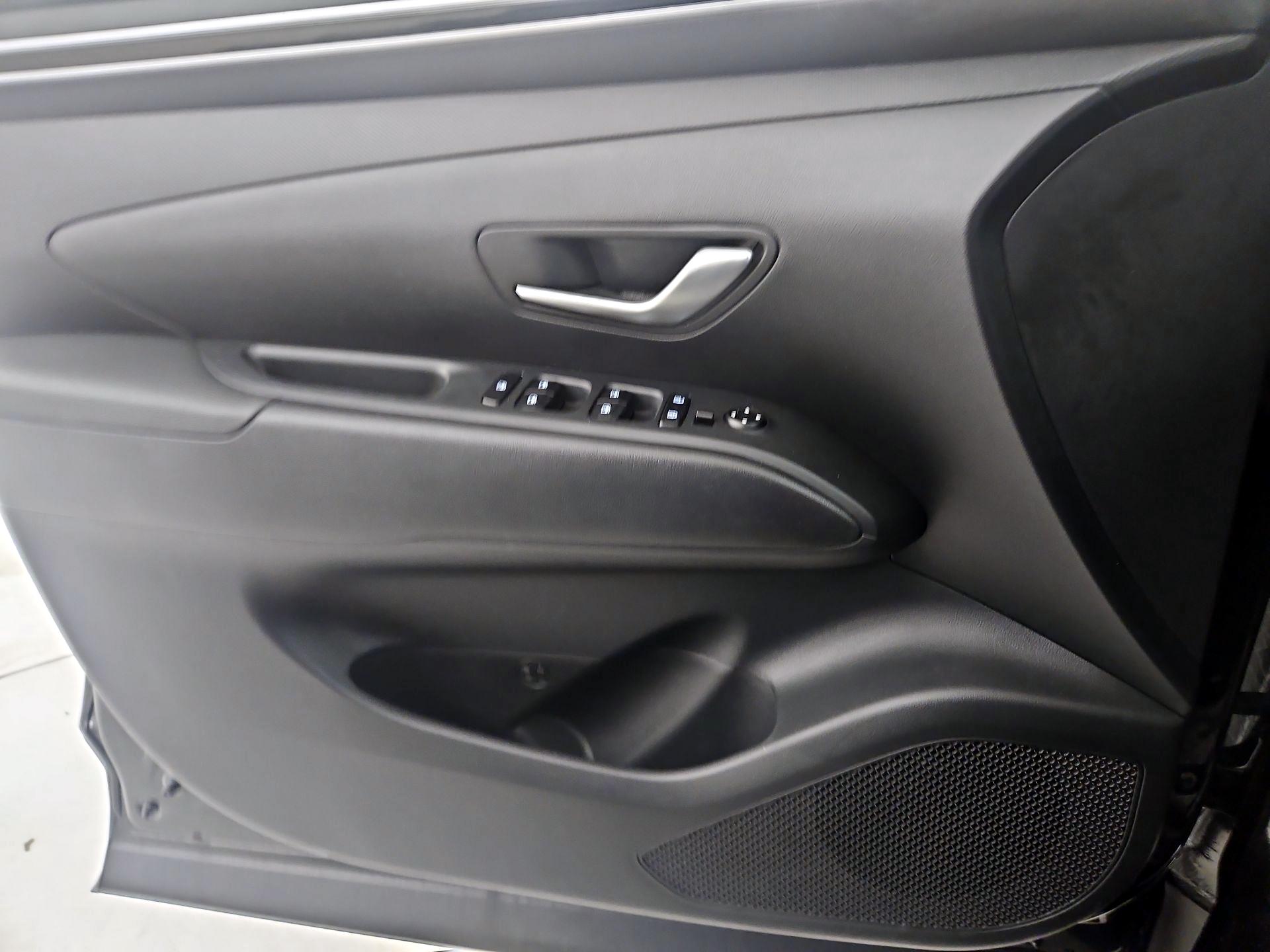 Thumbnail: 2023 Hyundai Tucson - 12