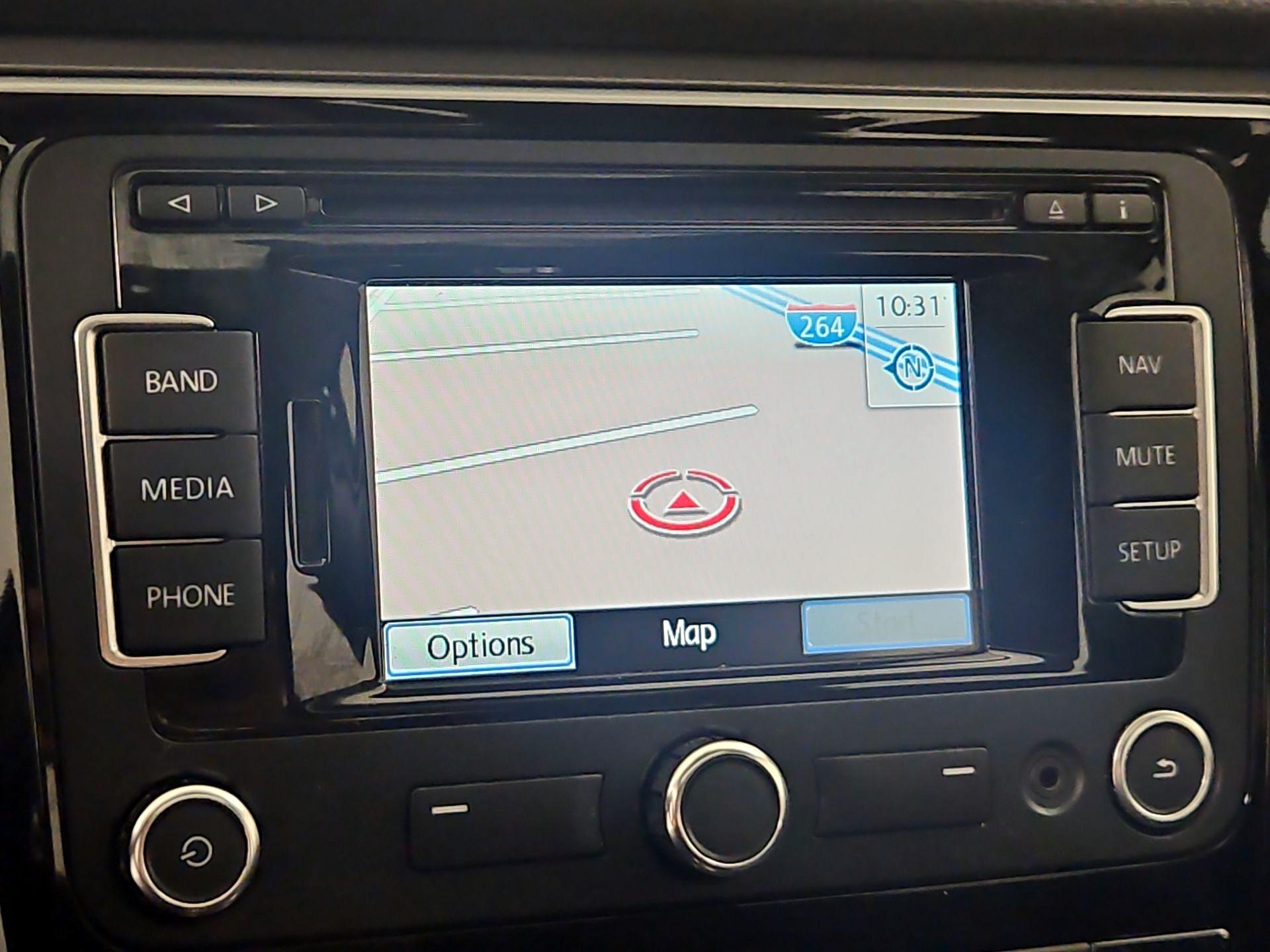 Thumbnail: 2015 Volkswagen Passat - 14