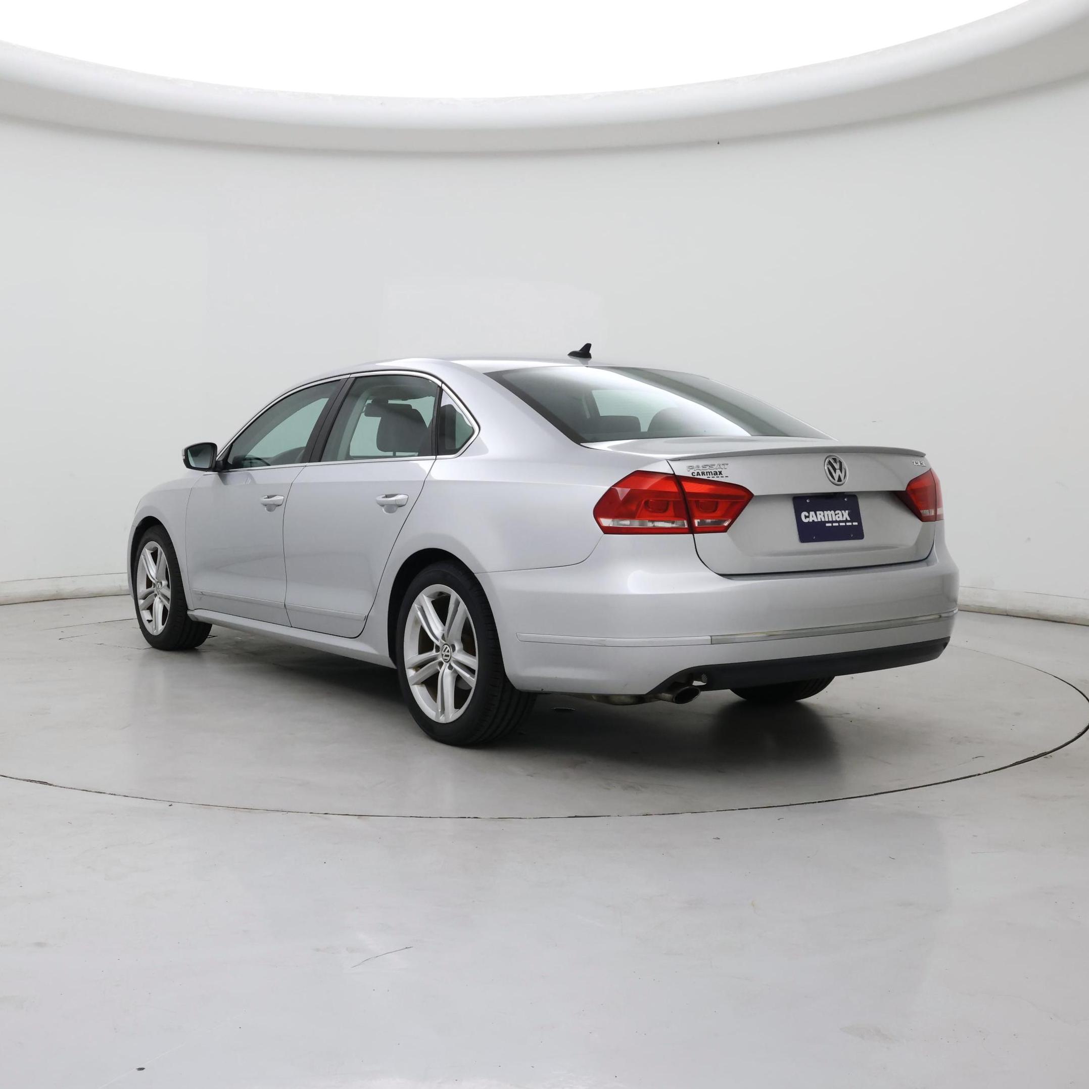 Thumbnail: 2015 Volkswagen Passat - 2