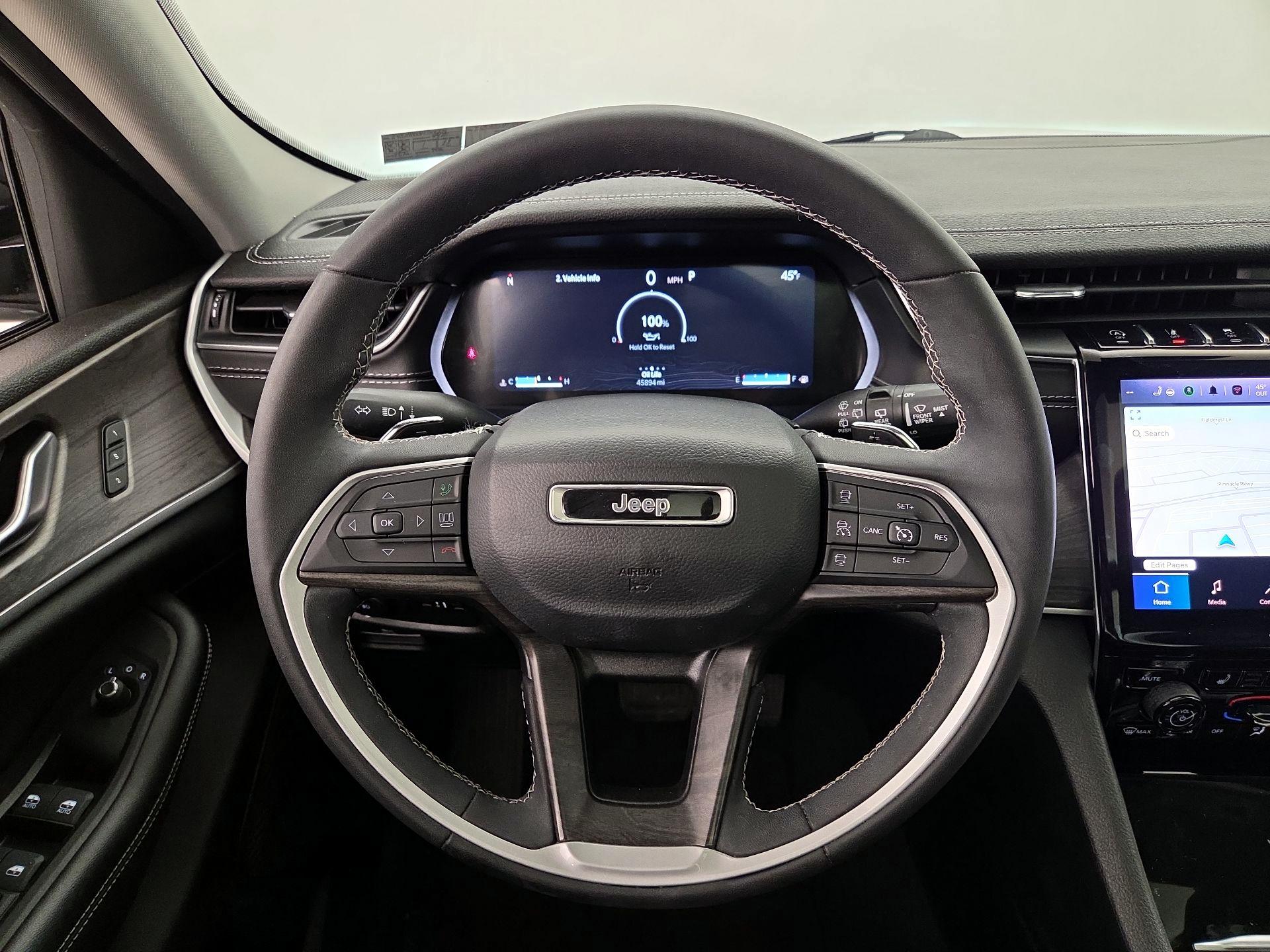 Thumbnail: 2023 Jeep Grand Cherokee - 10