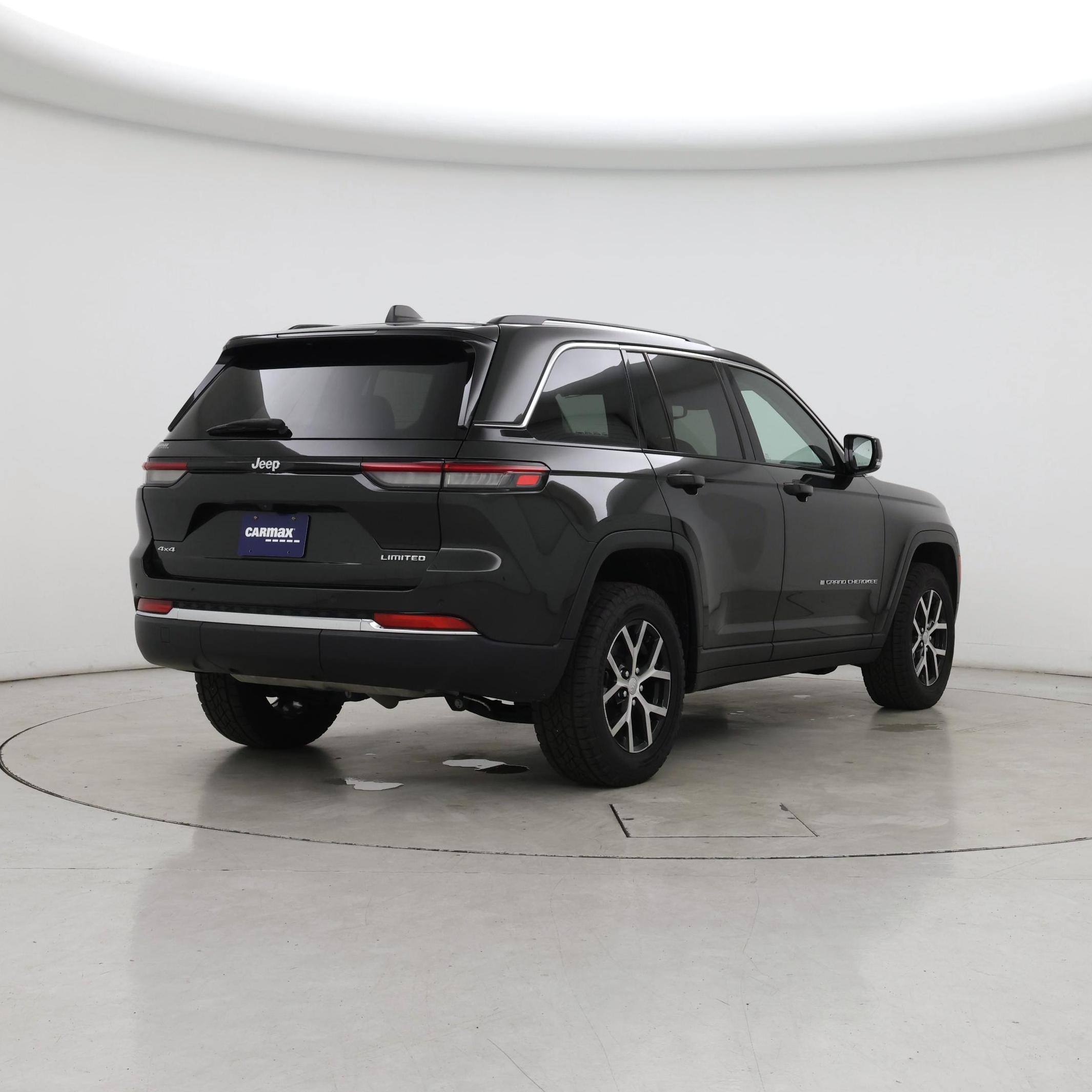 Thumbnail: 2023 Jeep Grand Cherokee - 8
