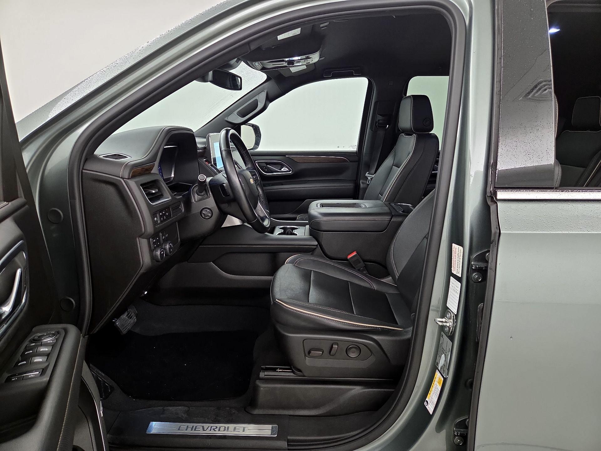 Thumbnail: 2023 Chevrolet Suburban - 11