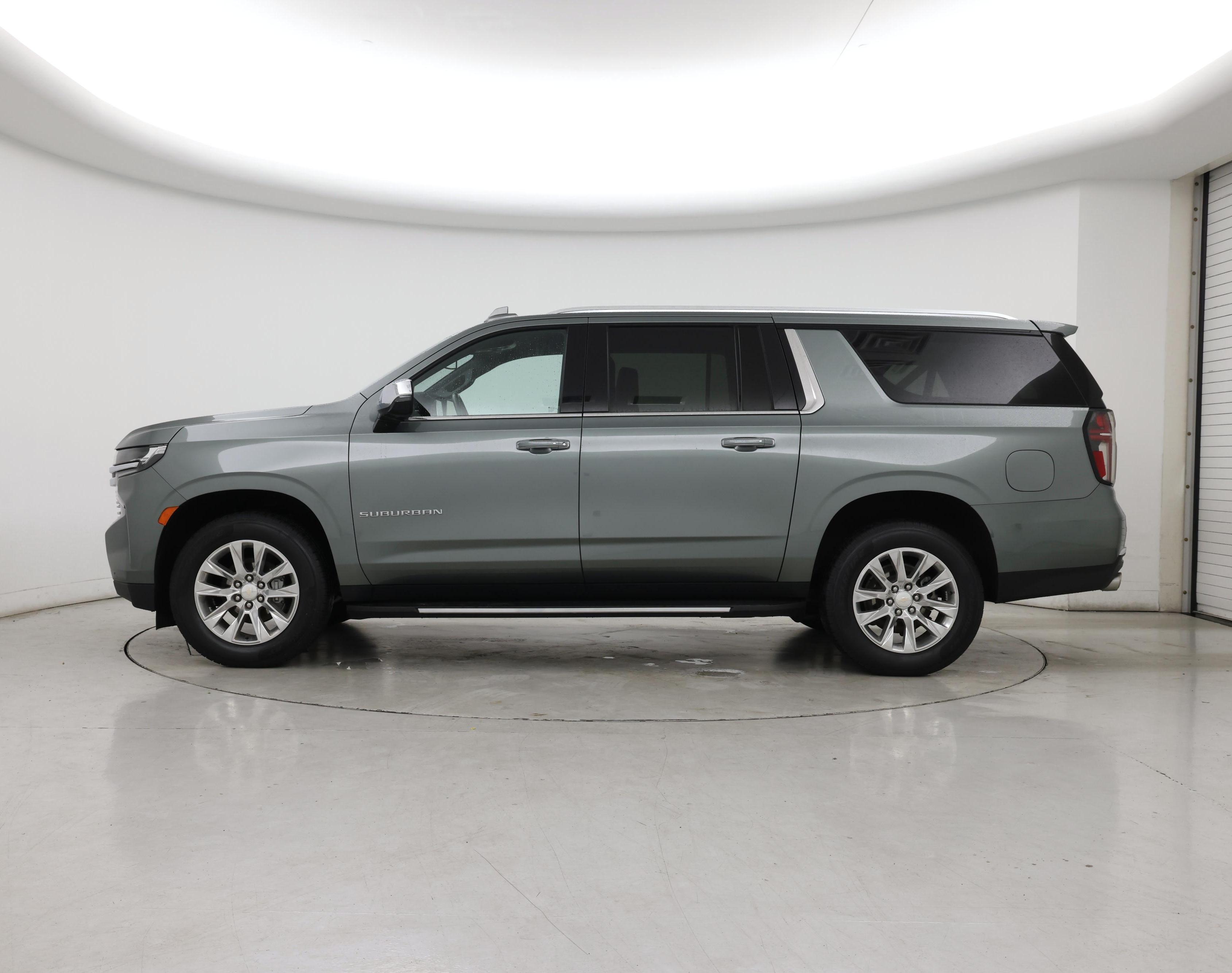 Thumbnail: 2023 Chevrolet Suburban - 3