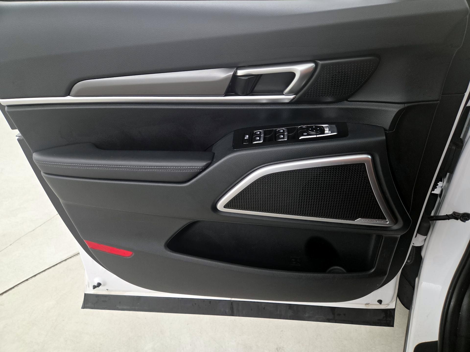 Thumbnail: 2025 Kia Telluride - 12