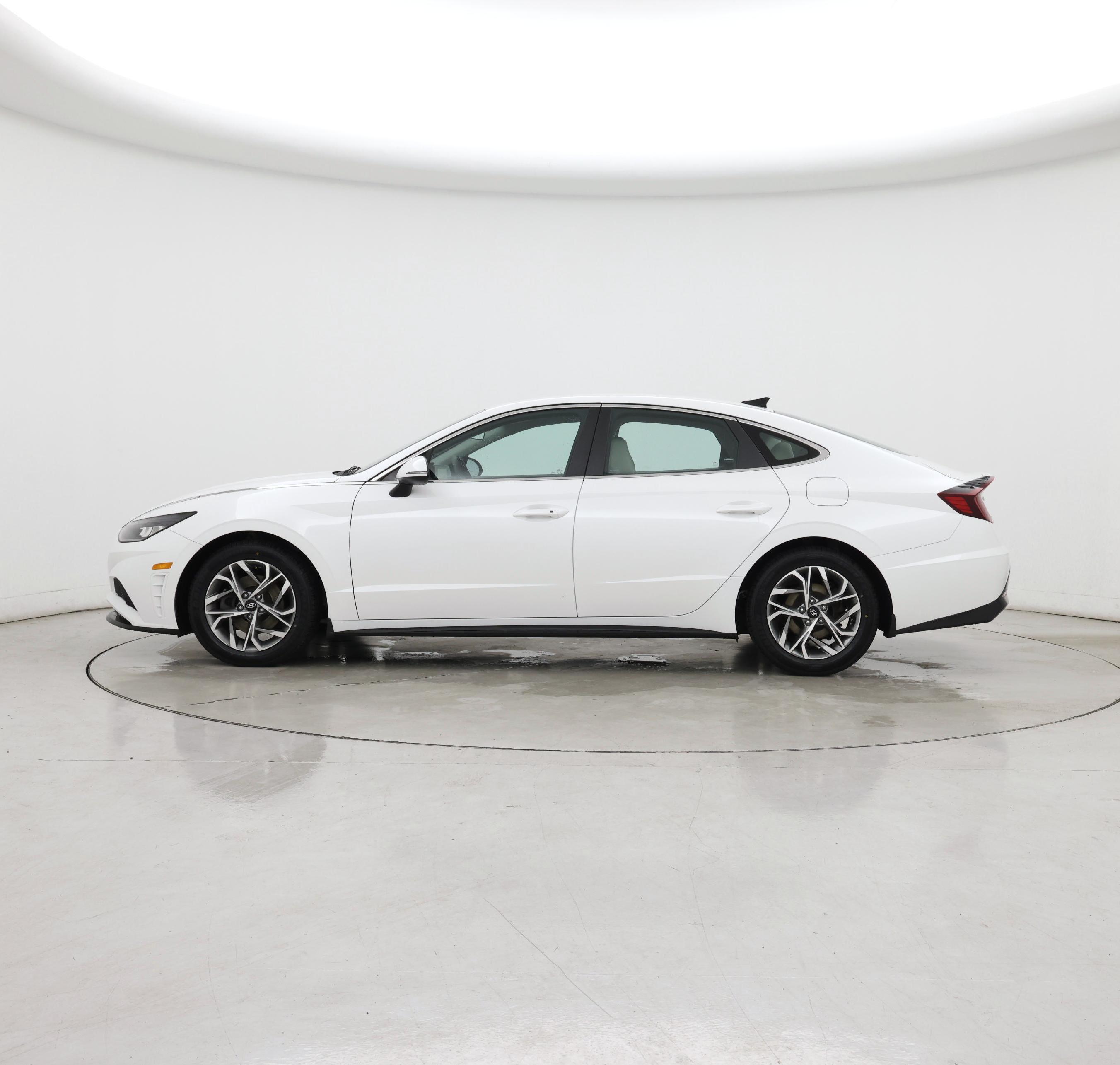 Thumbnail: 2022 Hyundai Sonata - 3