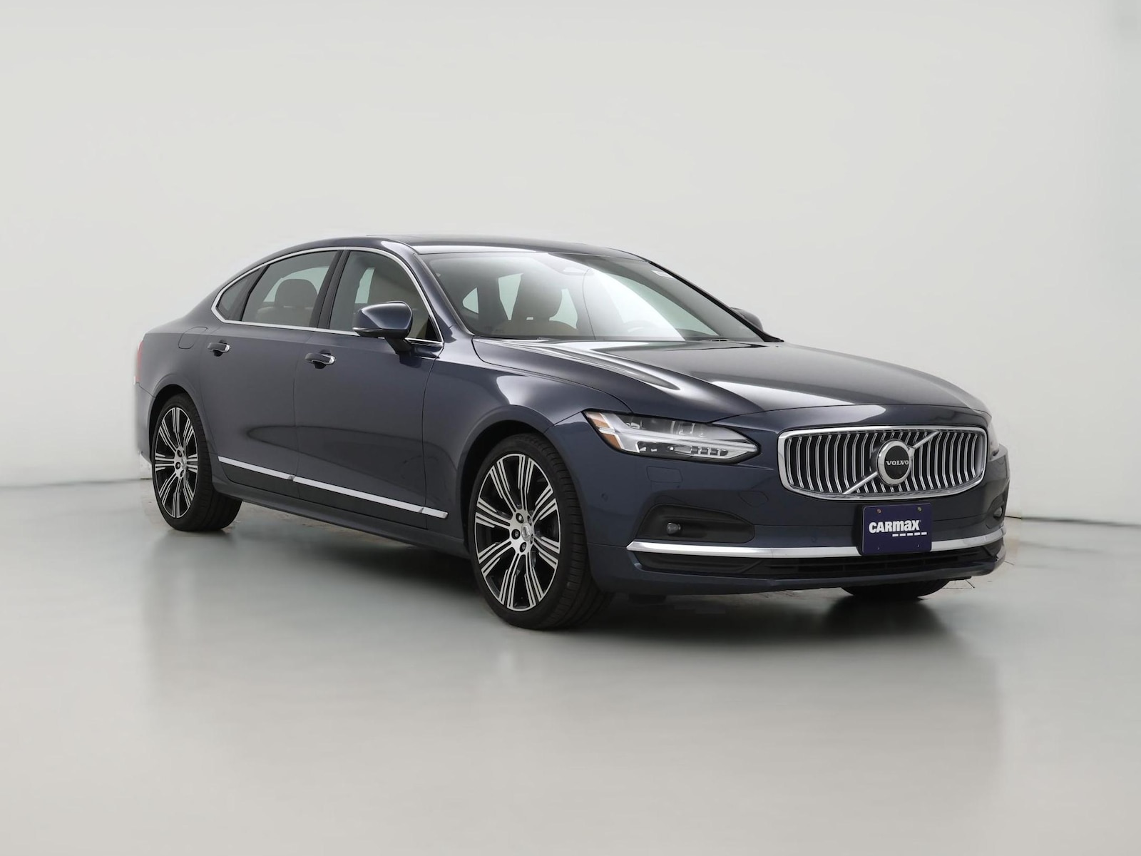 2022 Volvo S90