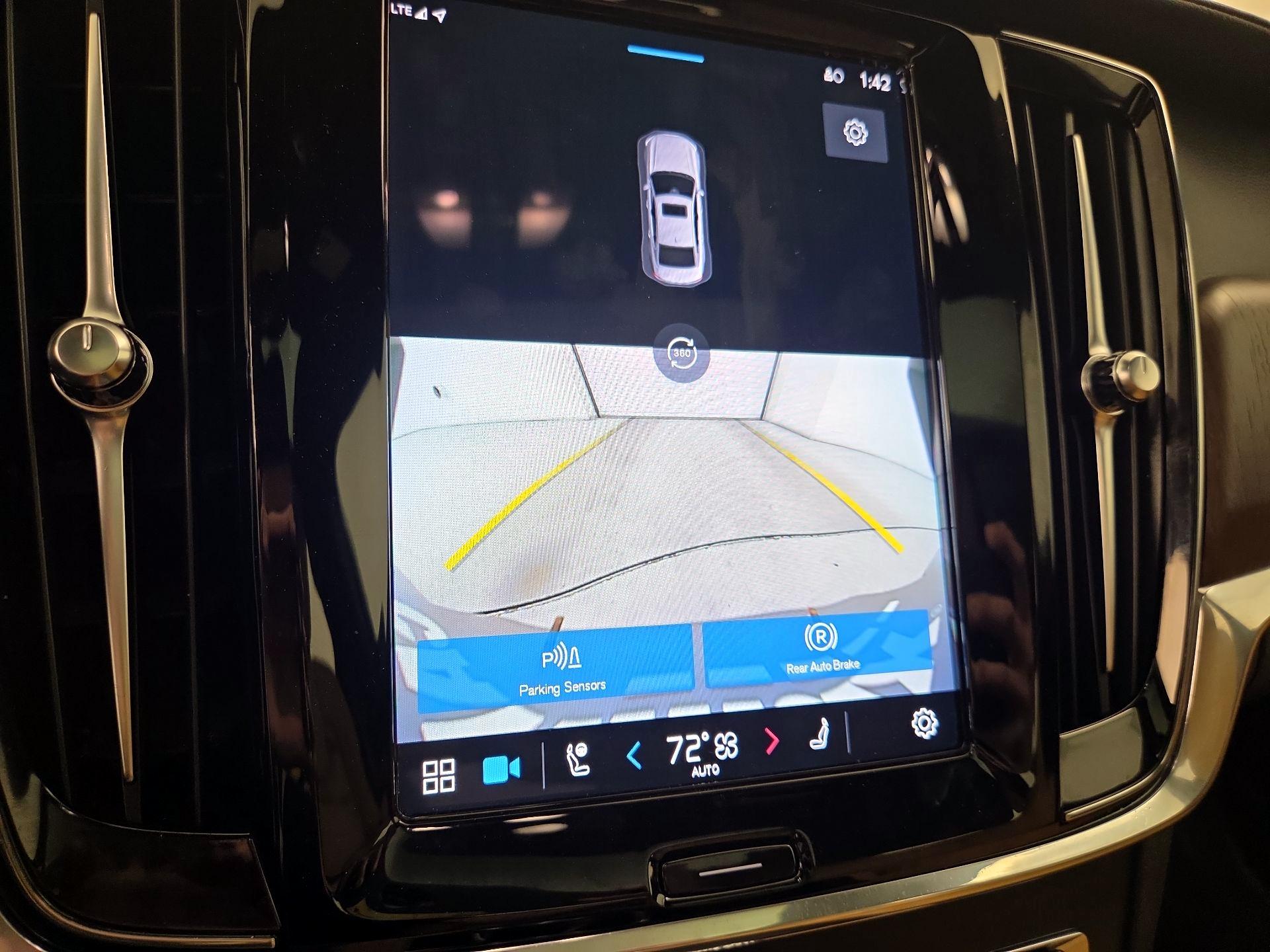 Thumbnail: 2022 Volvo S90 - 15