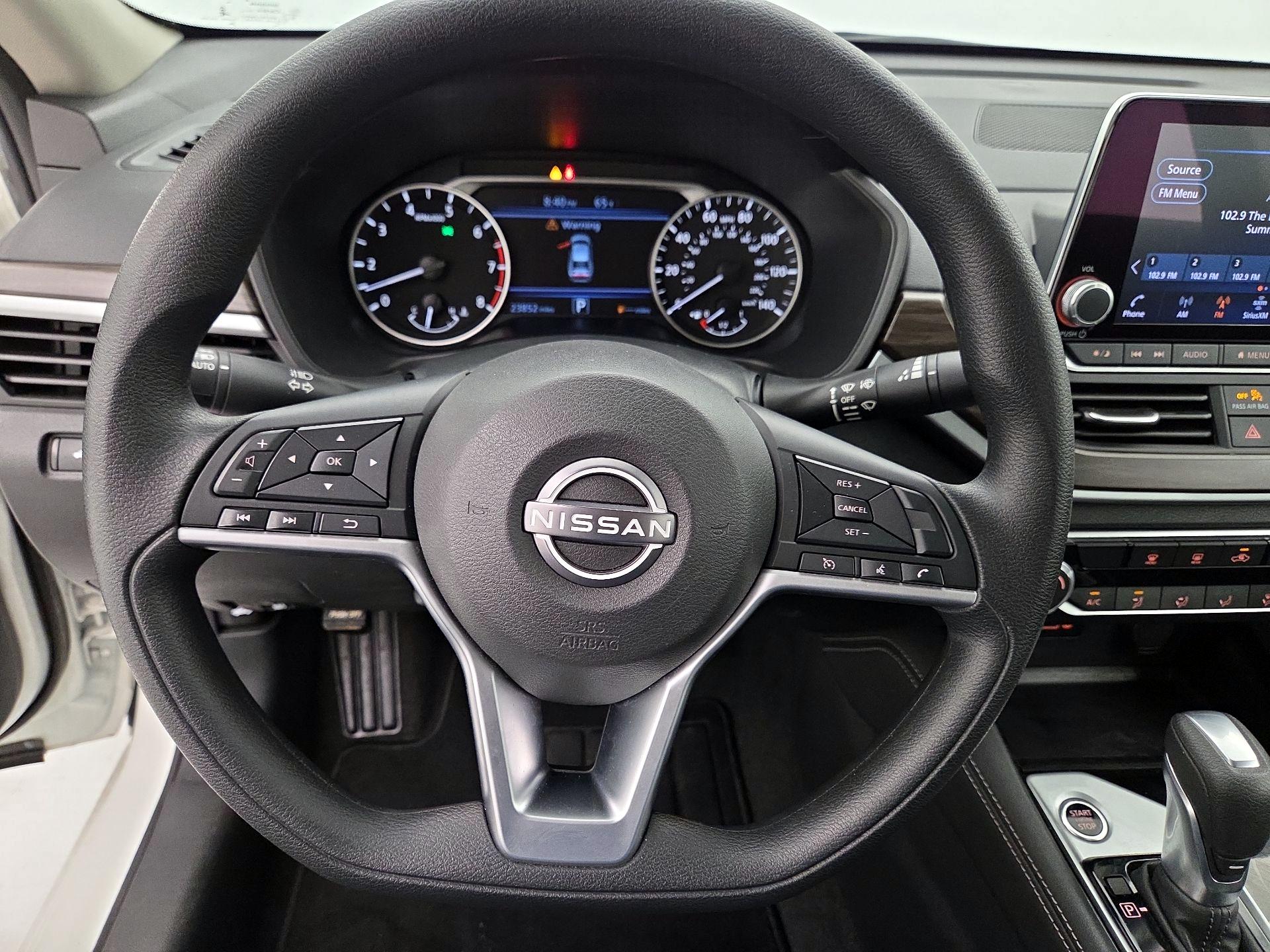 Thumbnail: 2023 Nissan Altima - 10