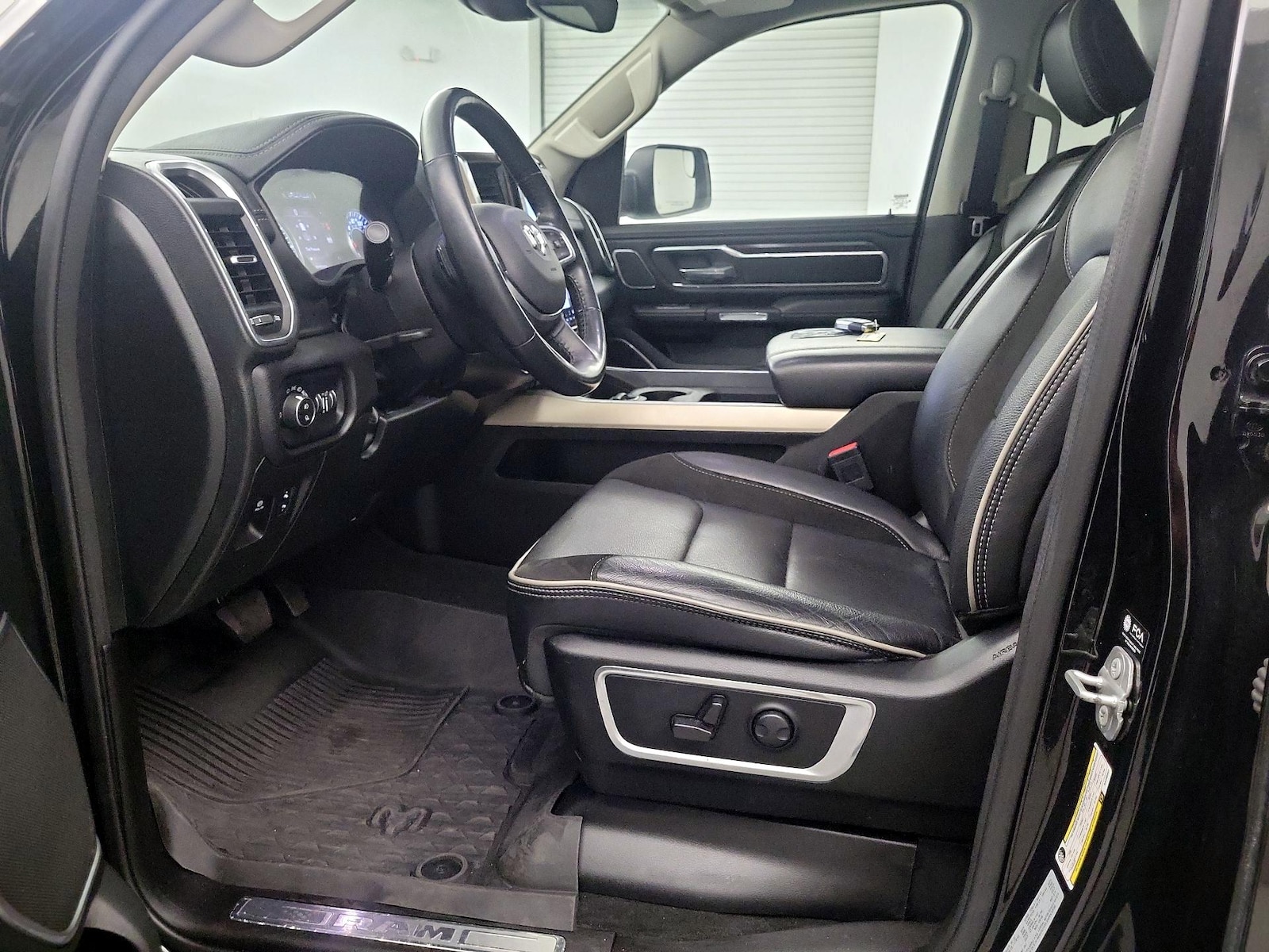 2022 RAM Ram 1500 Pickup Laramie - Photo 10