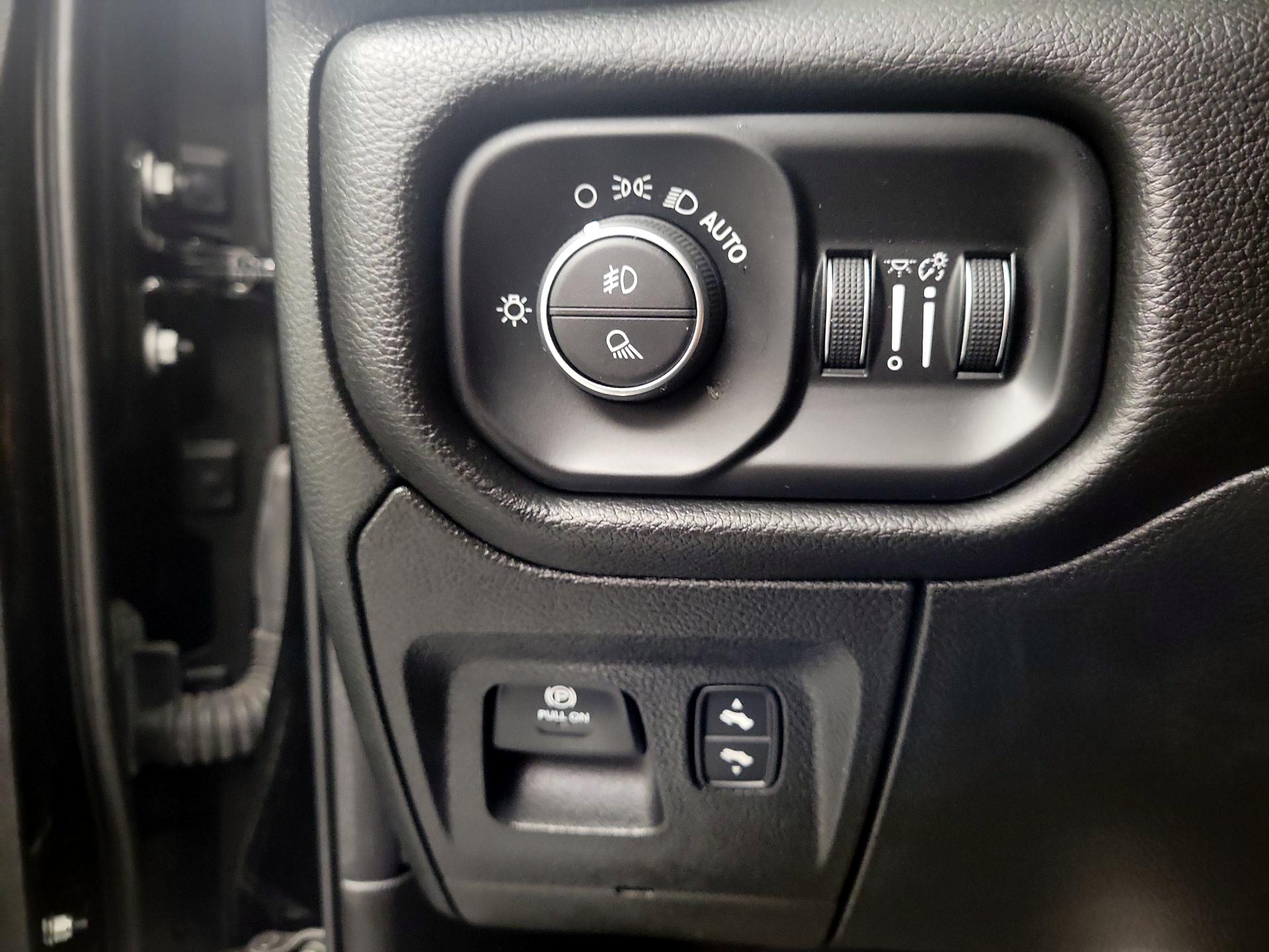 Thumbnail: 2022 RAM 1500 - 11