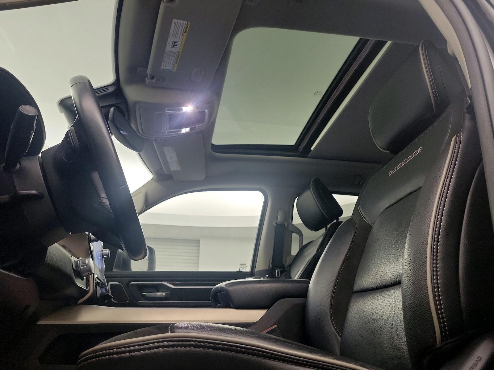 2022 RAM Ram 1500 Pickup Laramie - Photo 19