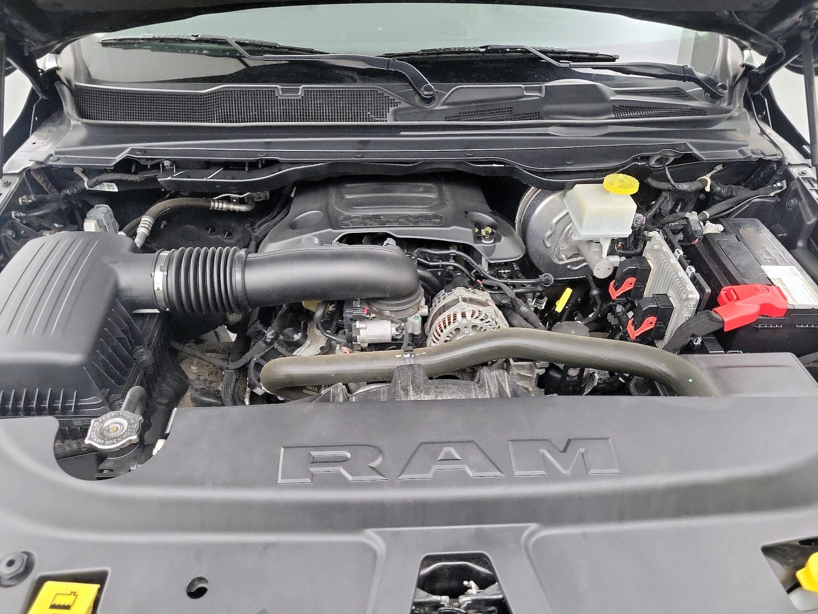 2022 RAM Ram 1500 Pickup Laramie - Photo 22