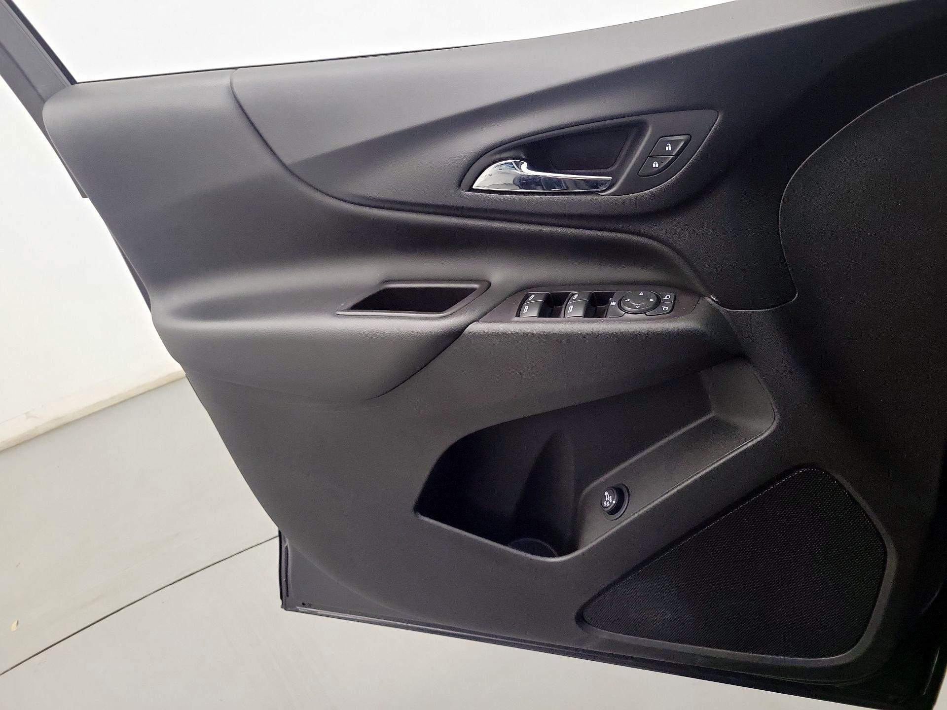 Thumbnail: 2022 Chevrolet Equinox - 12