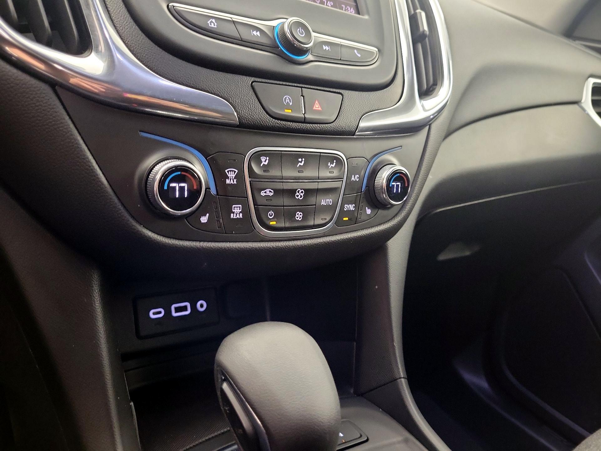 Thumbnail: 2022 Chevrolet Equinox - 16