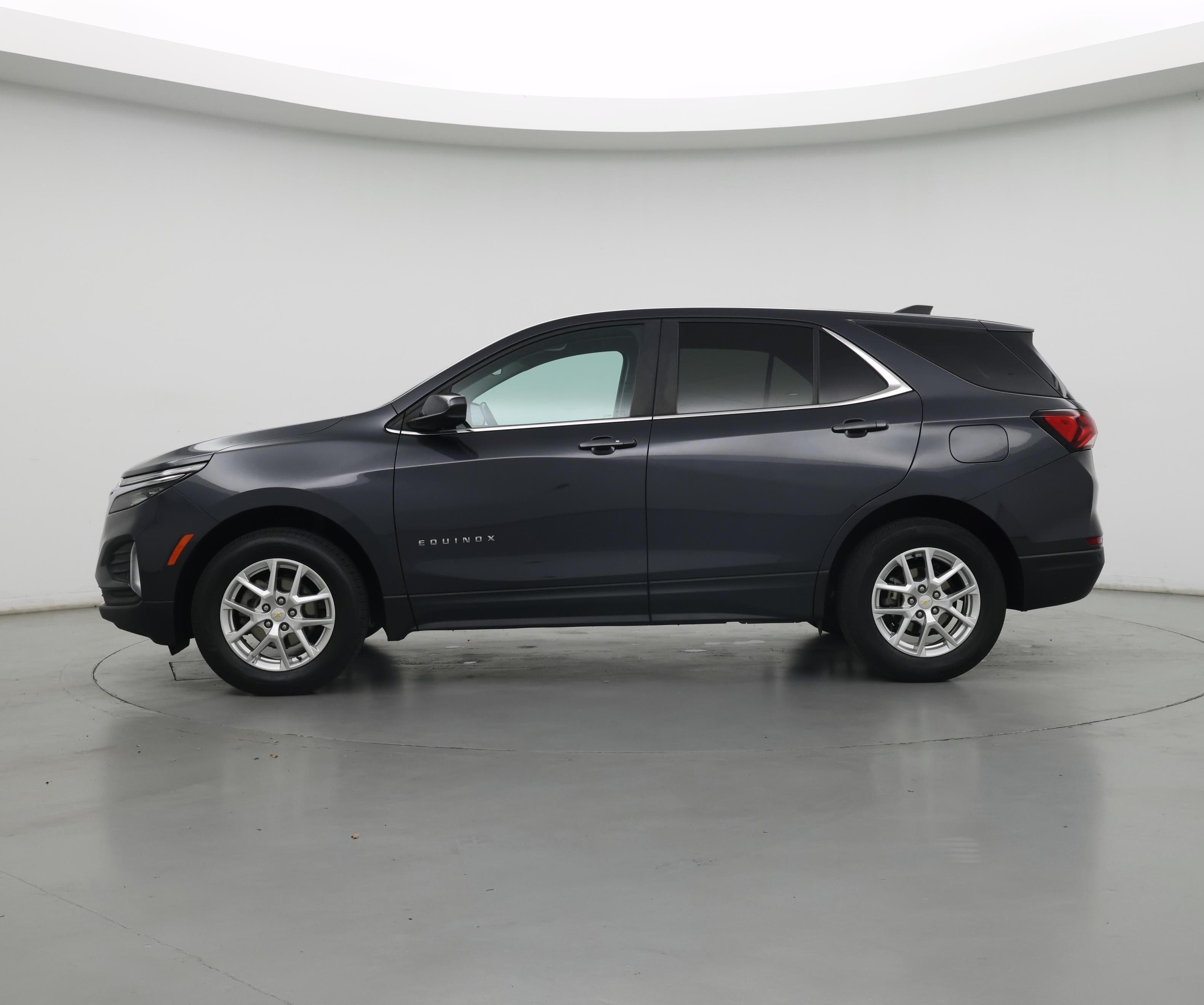 Thumbnail: 2022 Chevrolet Equinox - 3