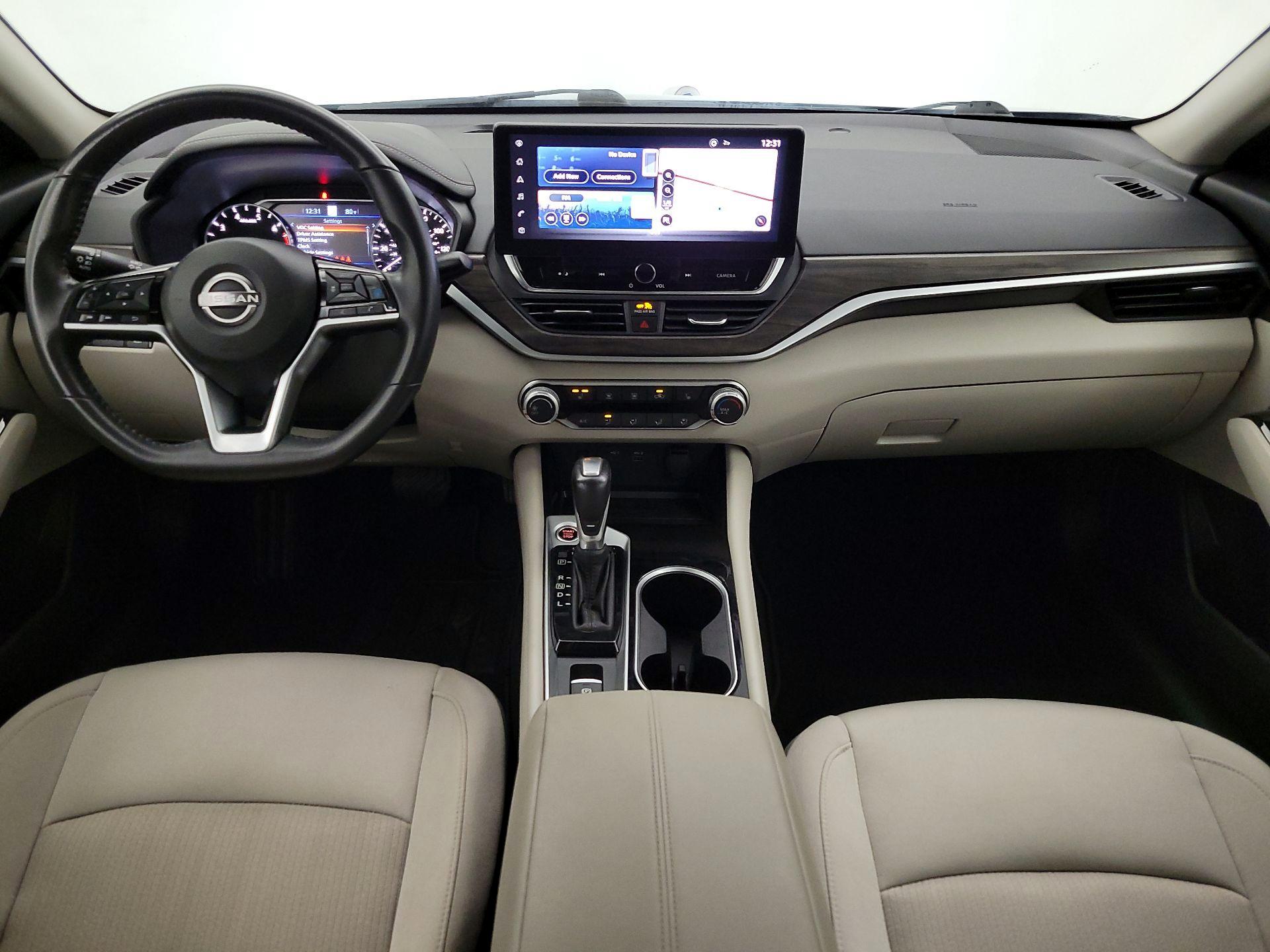 Thumbnail: 2023 Nissan Altima - 9