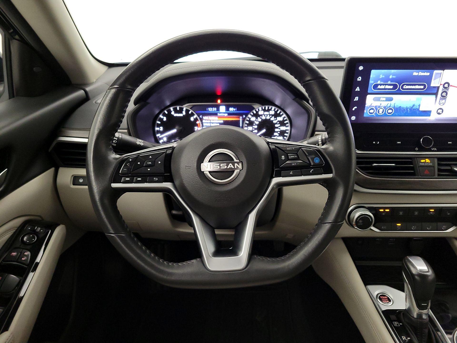 Thumbnail: 2023 Nissan Altima - 10