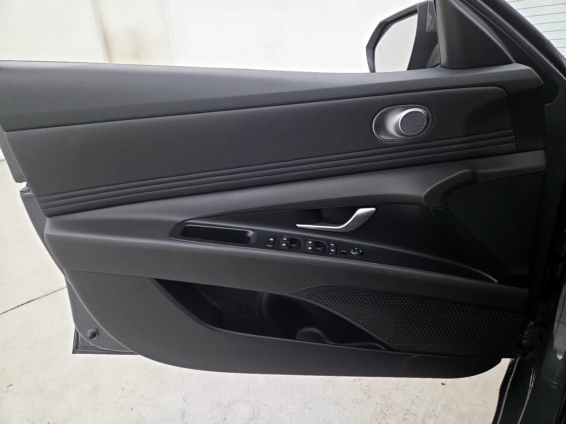 Thumbnail: 2024 Hyundai Elantra - 12