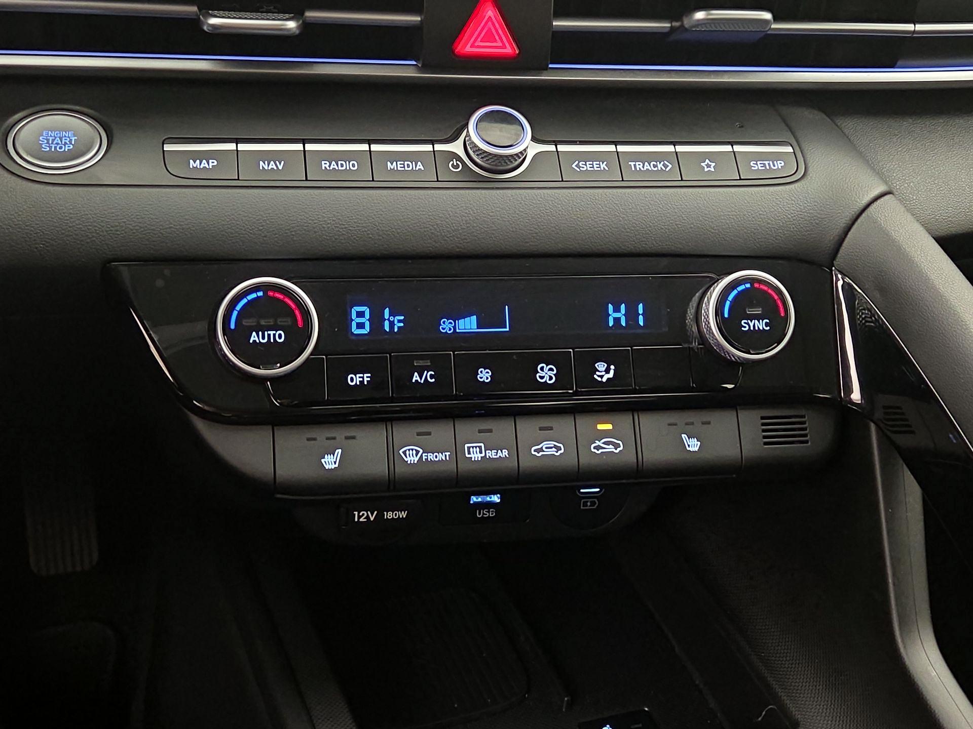 Thumbnail: 2024 Hyundai Elantra - 16