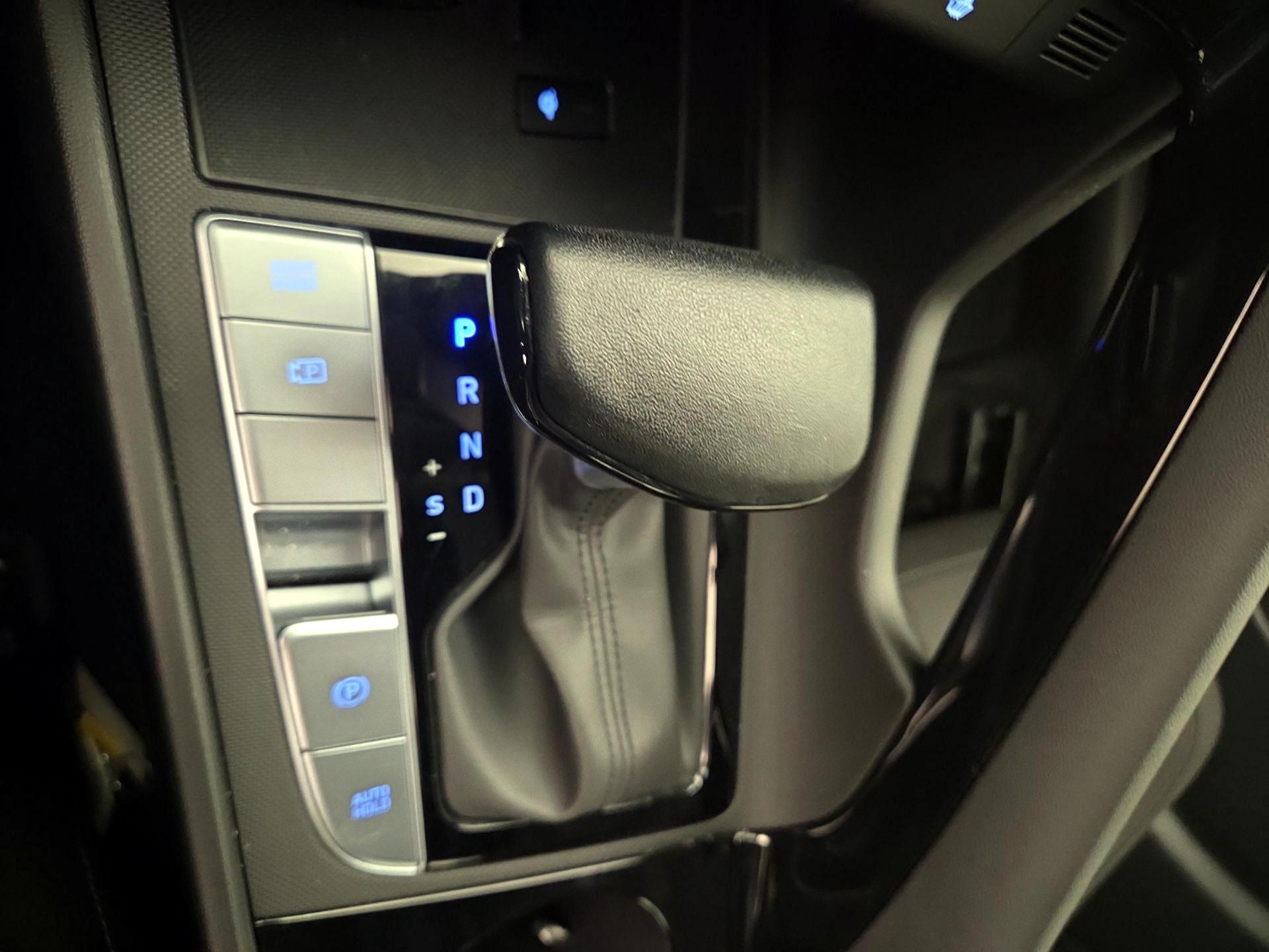 Thumbnail: 2024 Hyundai Elantra - 17