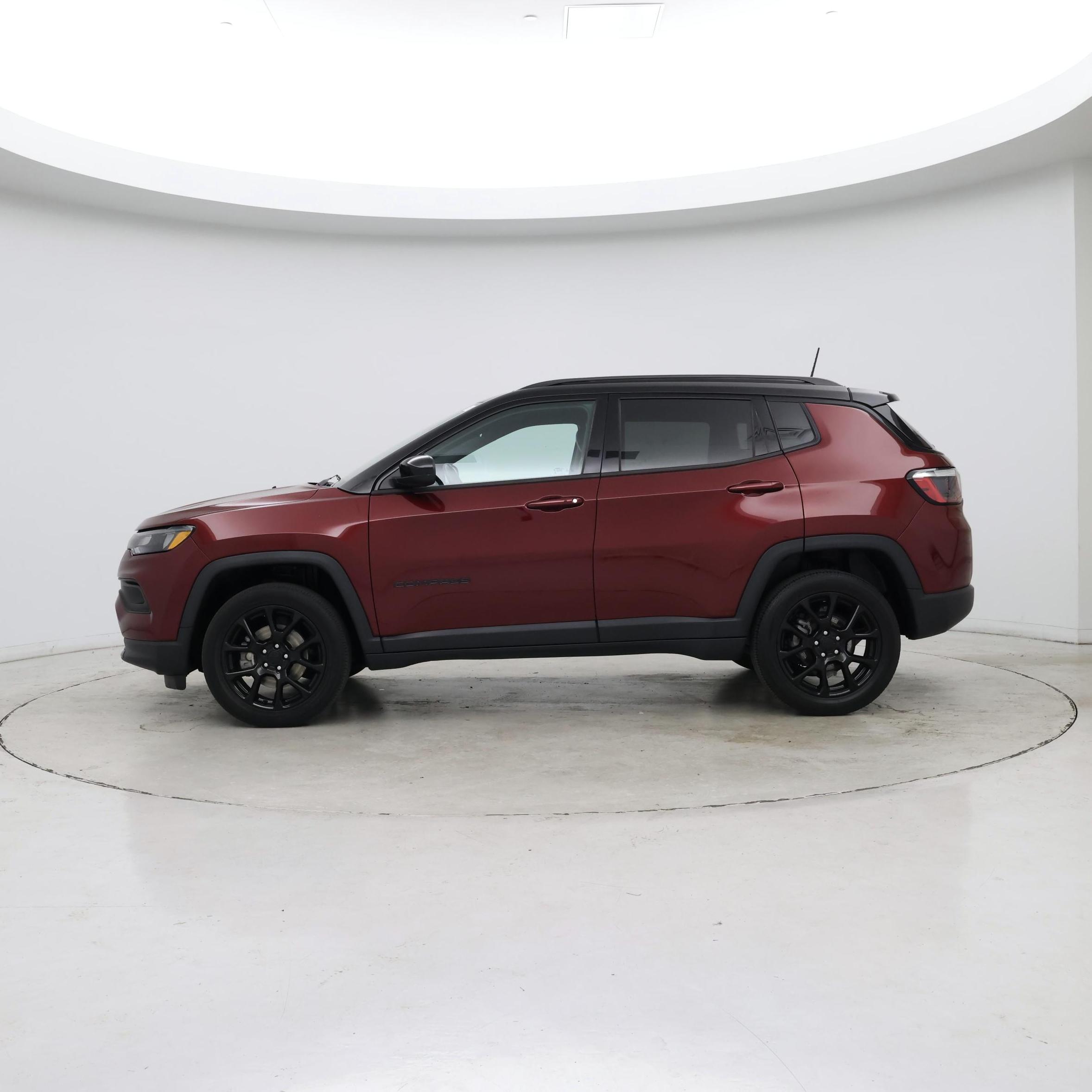 Thumbnail: 2022 Jeep Compass - 3