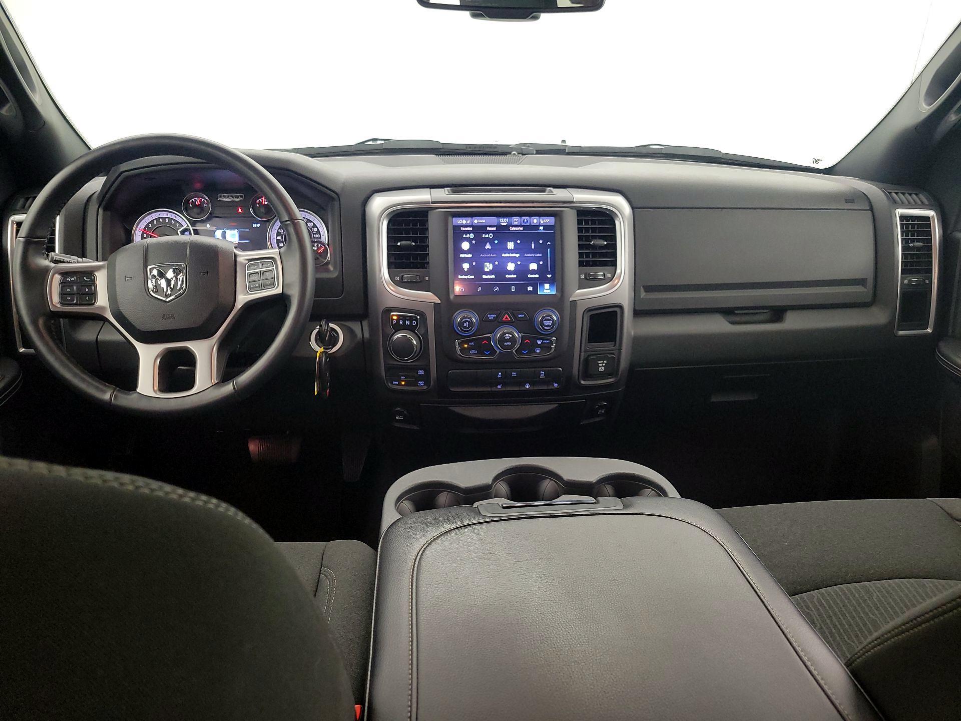 Thumbnail: 2022 RAM 1500 Classic - 9