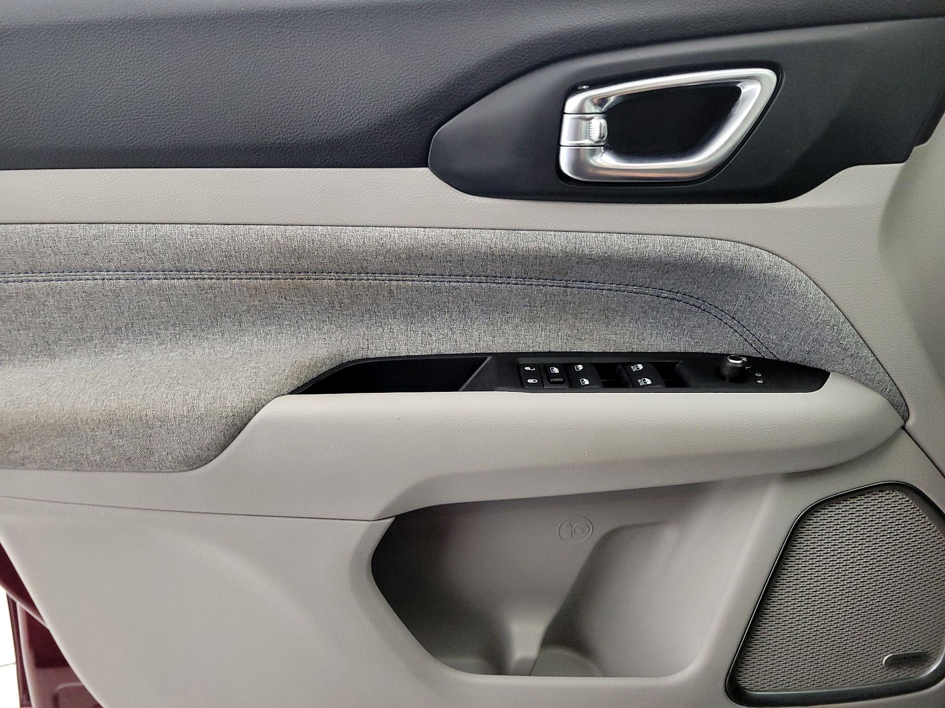 Thumbnail: 2022 Jeep Compass - 12