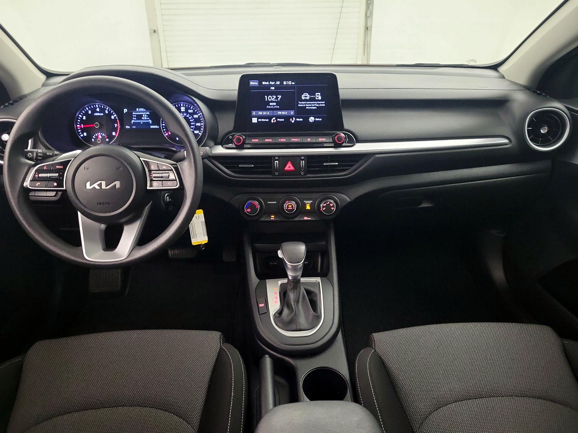 Thumbnail: 2023 Kia Forte - 9