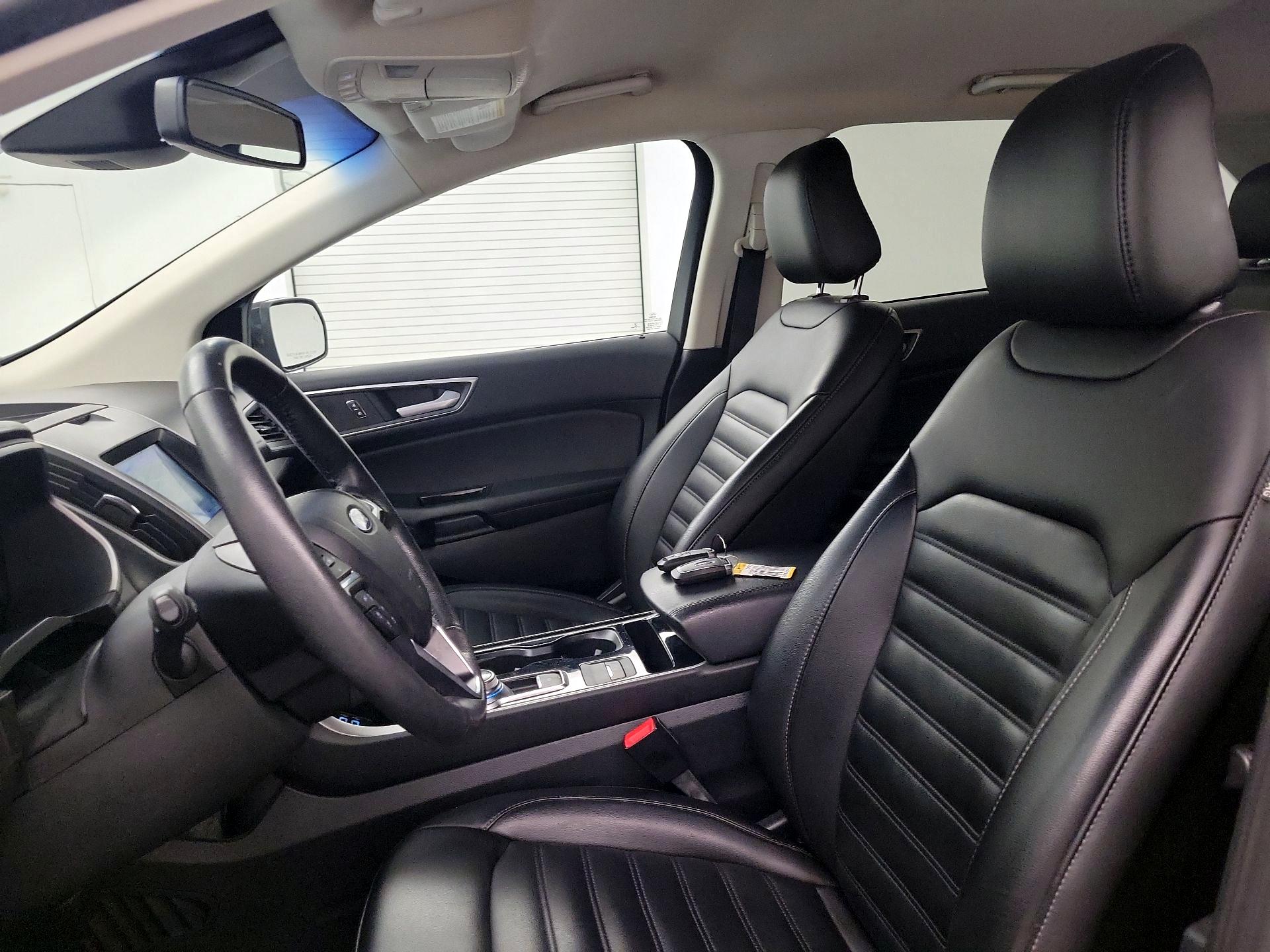 Thumbnail: 2020 Ford Edge - 11