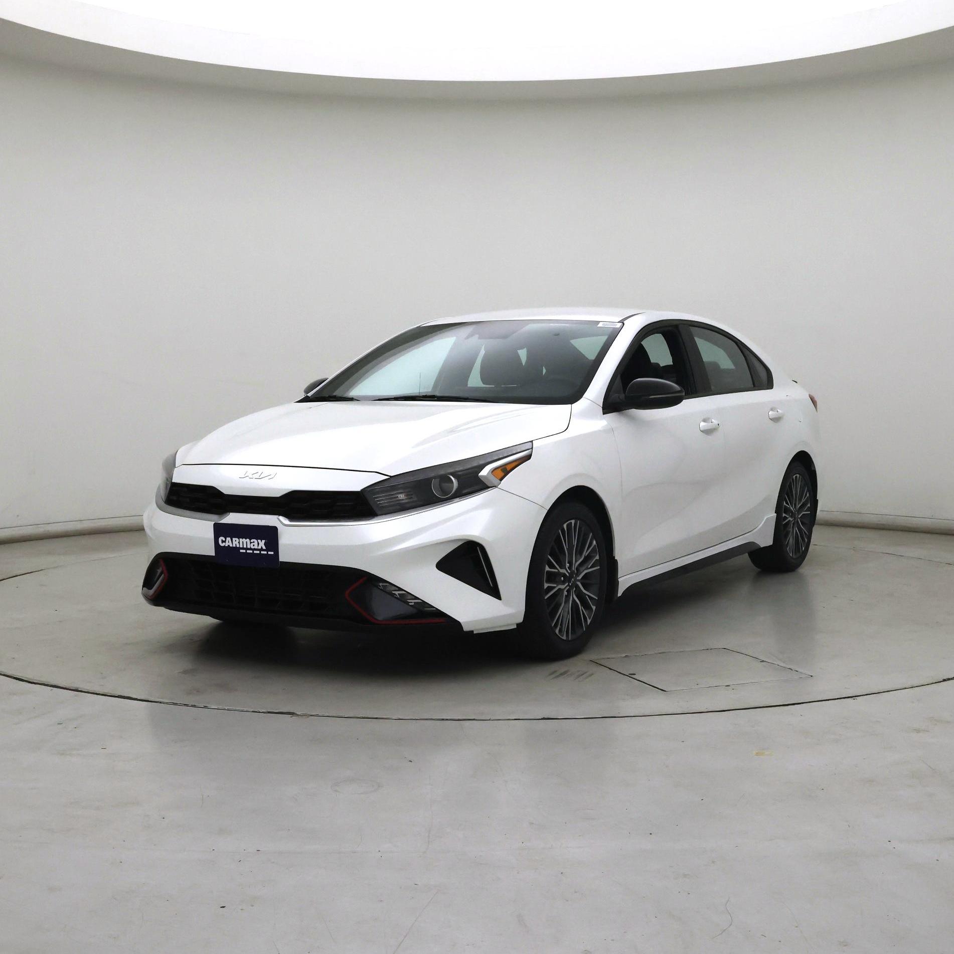 Thumbnail: 2023 Kia Forte - 4