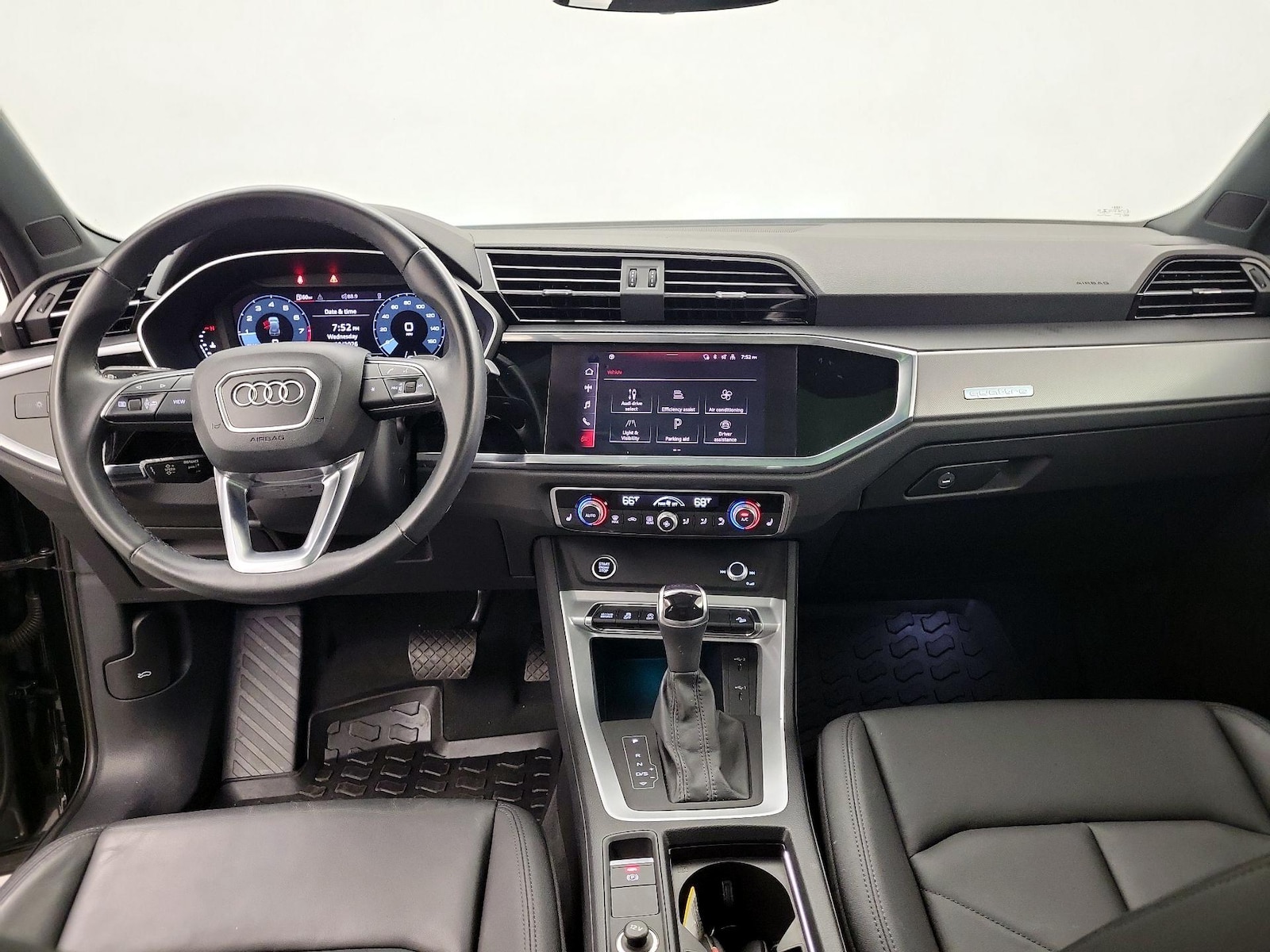 2022 Audi Q3 S Line Premium Plus - Photo 10