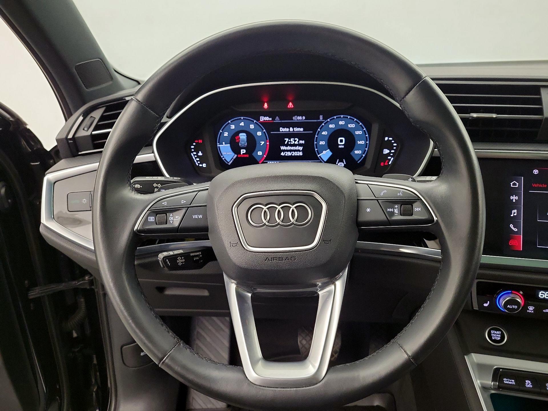 Thumbnail: 2022 Audi Q3 - 10