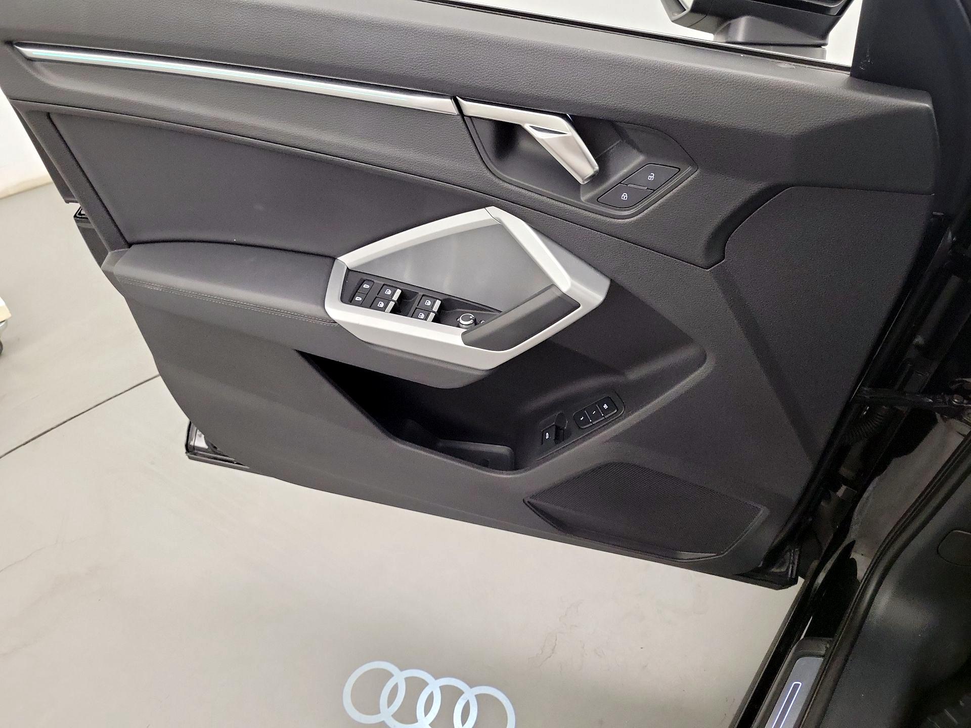 Thumbnail: 2022 Audi Q3 - 12
