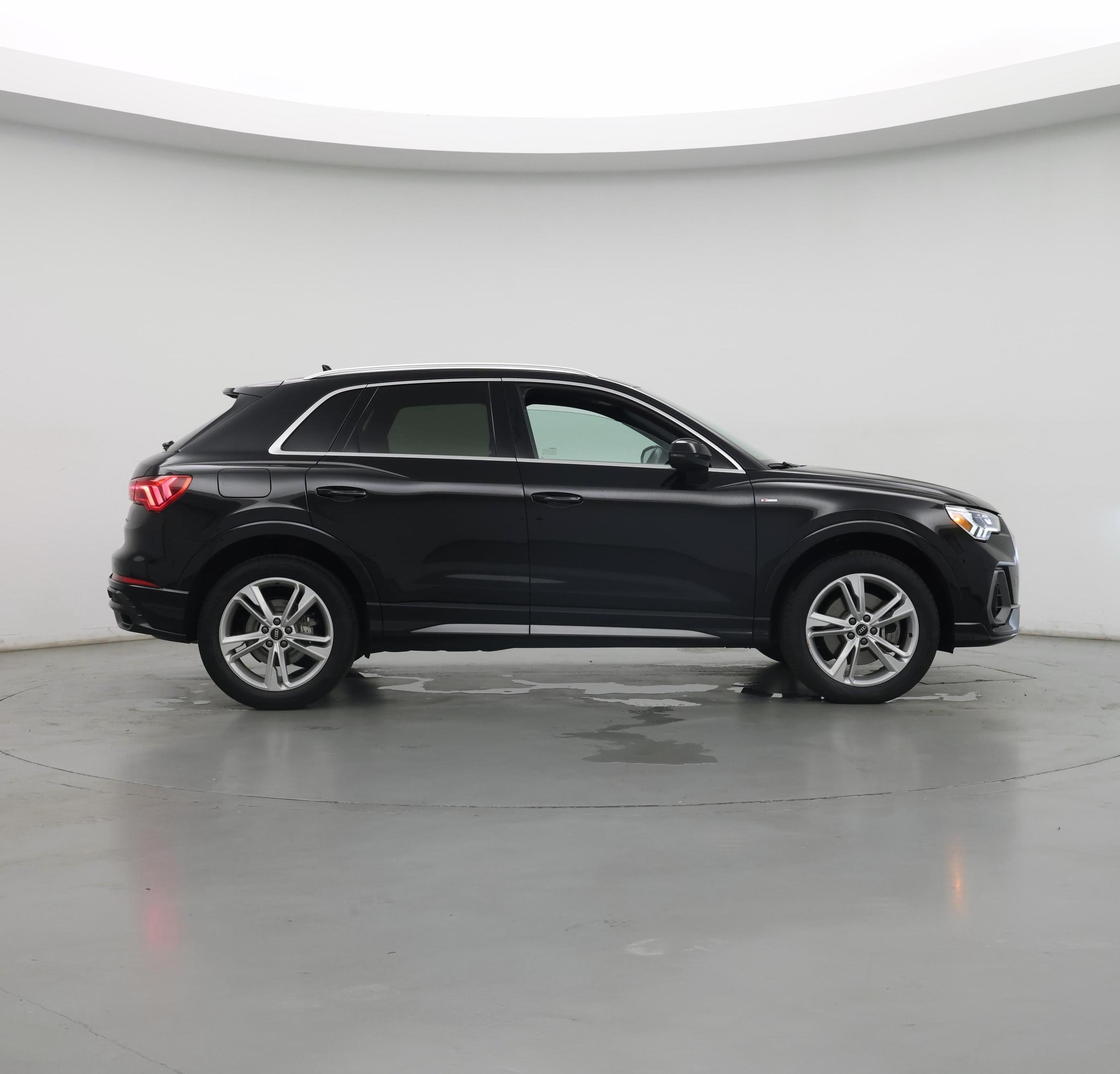 Thumbnail: 2022 Audi Q3 - 7