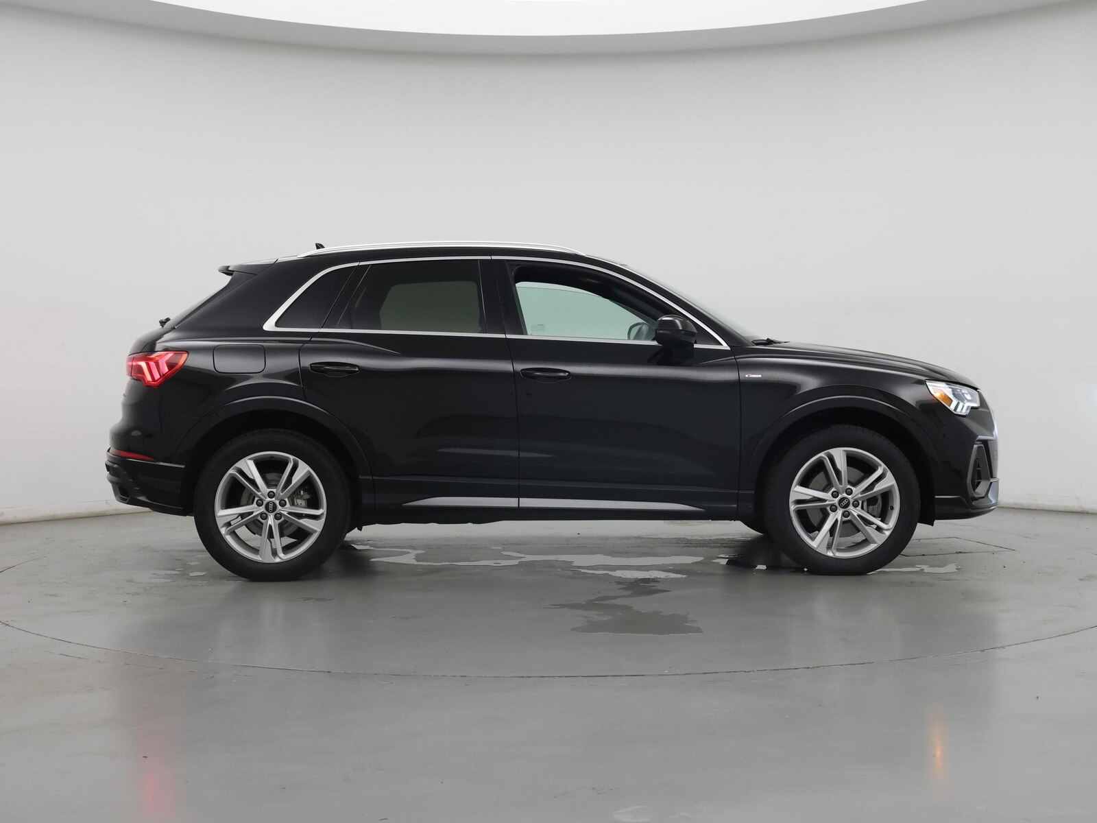 2022 Audi Q3 S Line Premium Plus - Photo 8