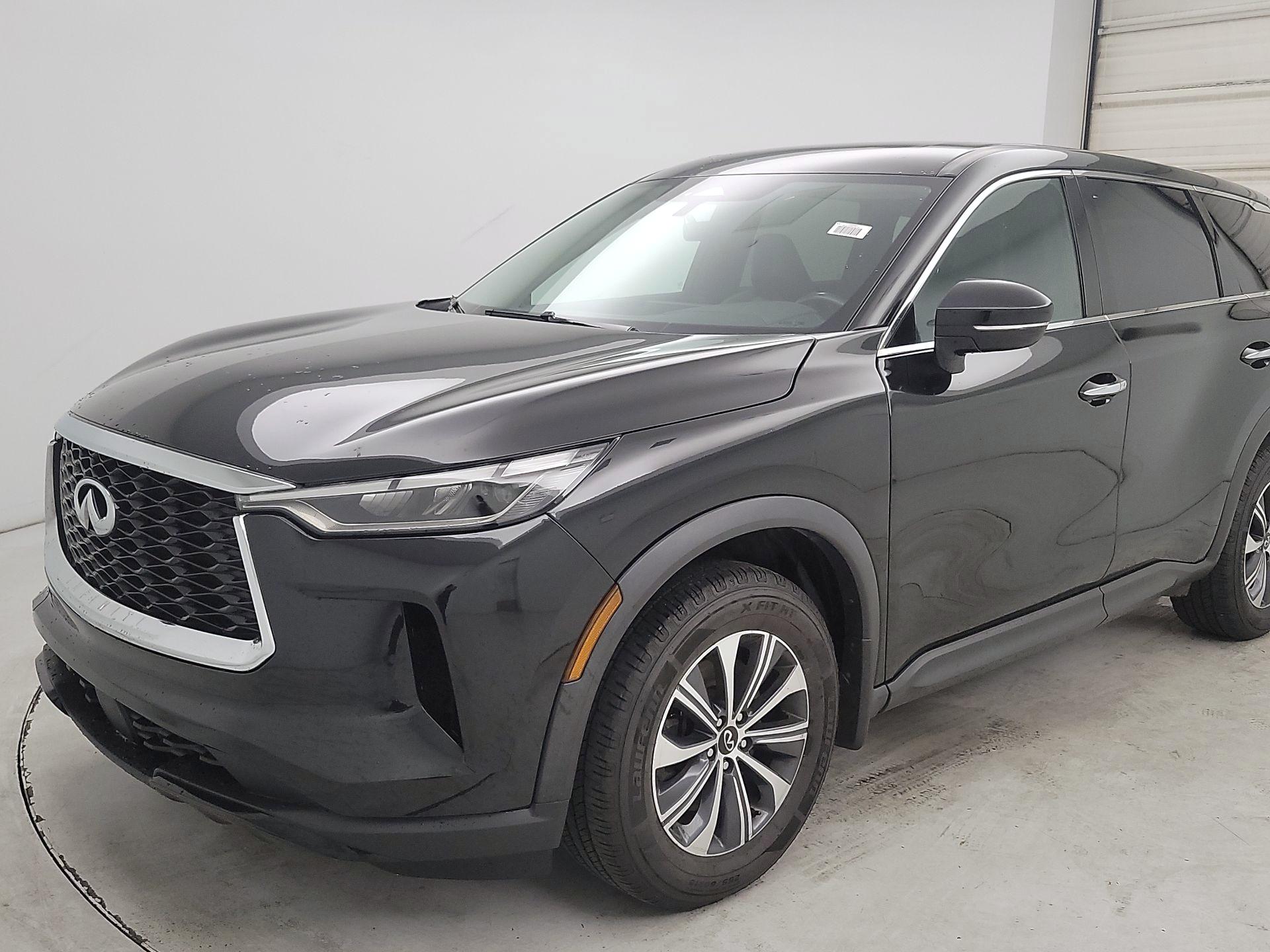 Thumbnail: 2023 INFINITI QX60 - 3