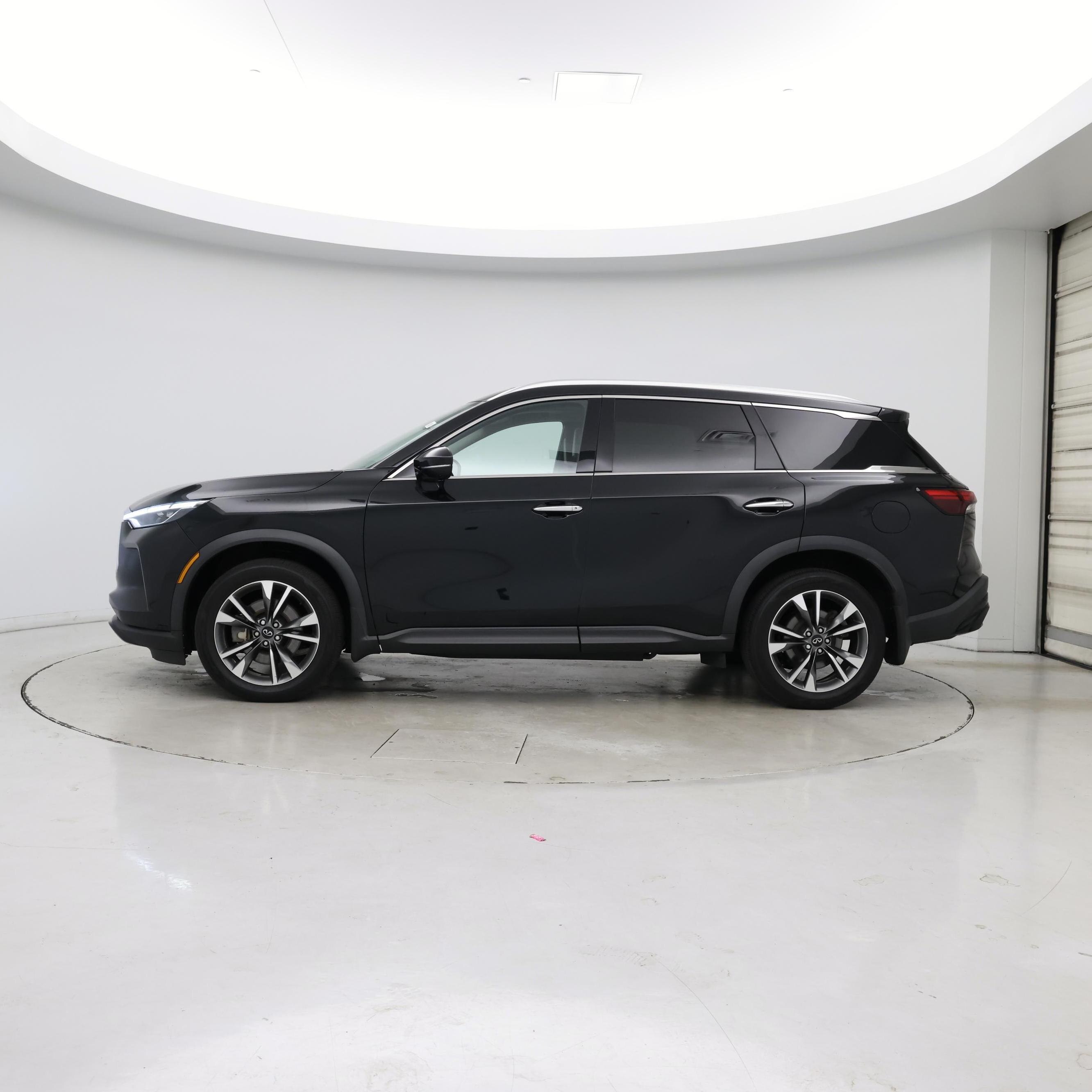 Thumbnail: 2023 INFINITI QX60 - 3