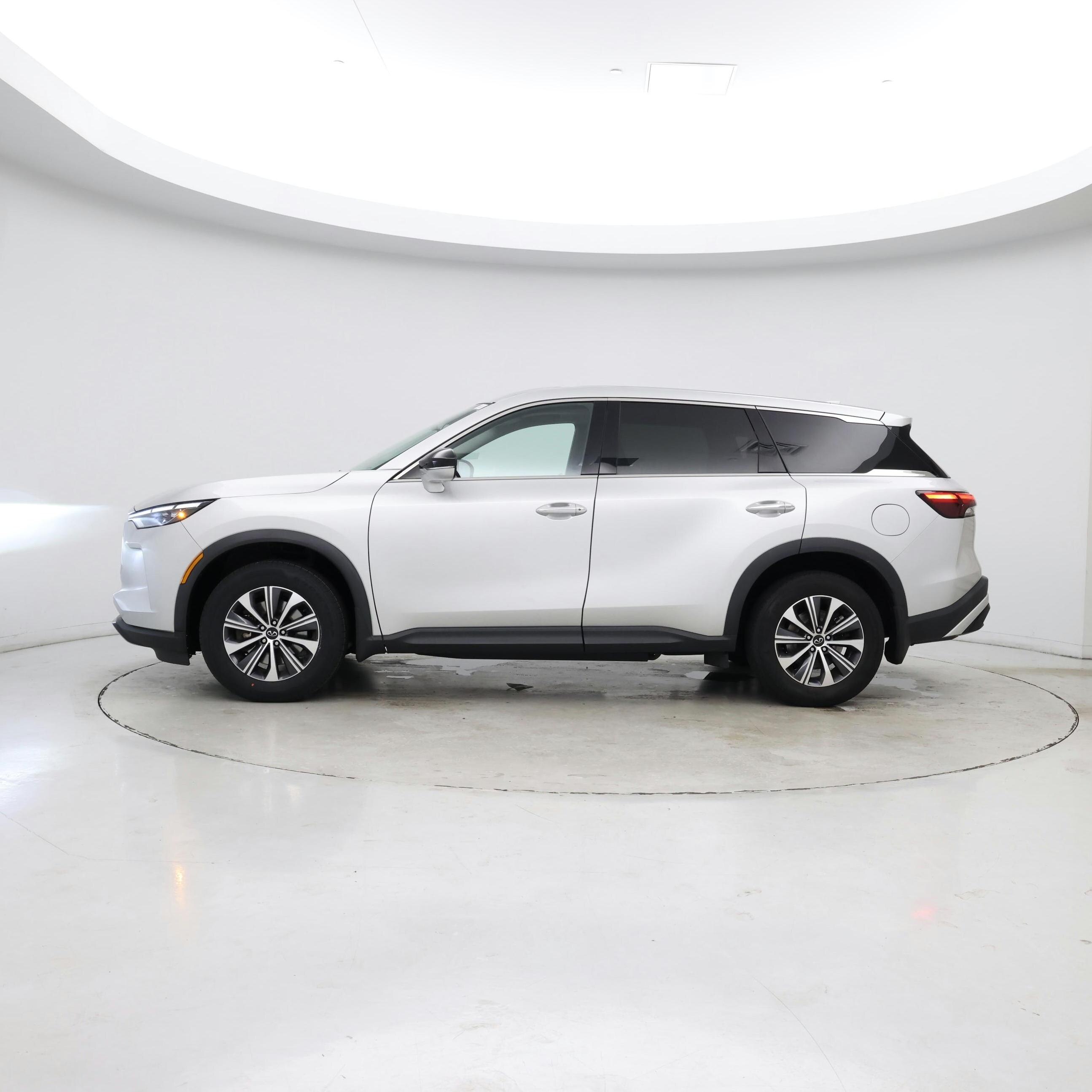 Thumbnail: 2023 INFINITI QX60 - 3