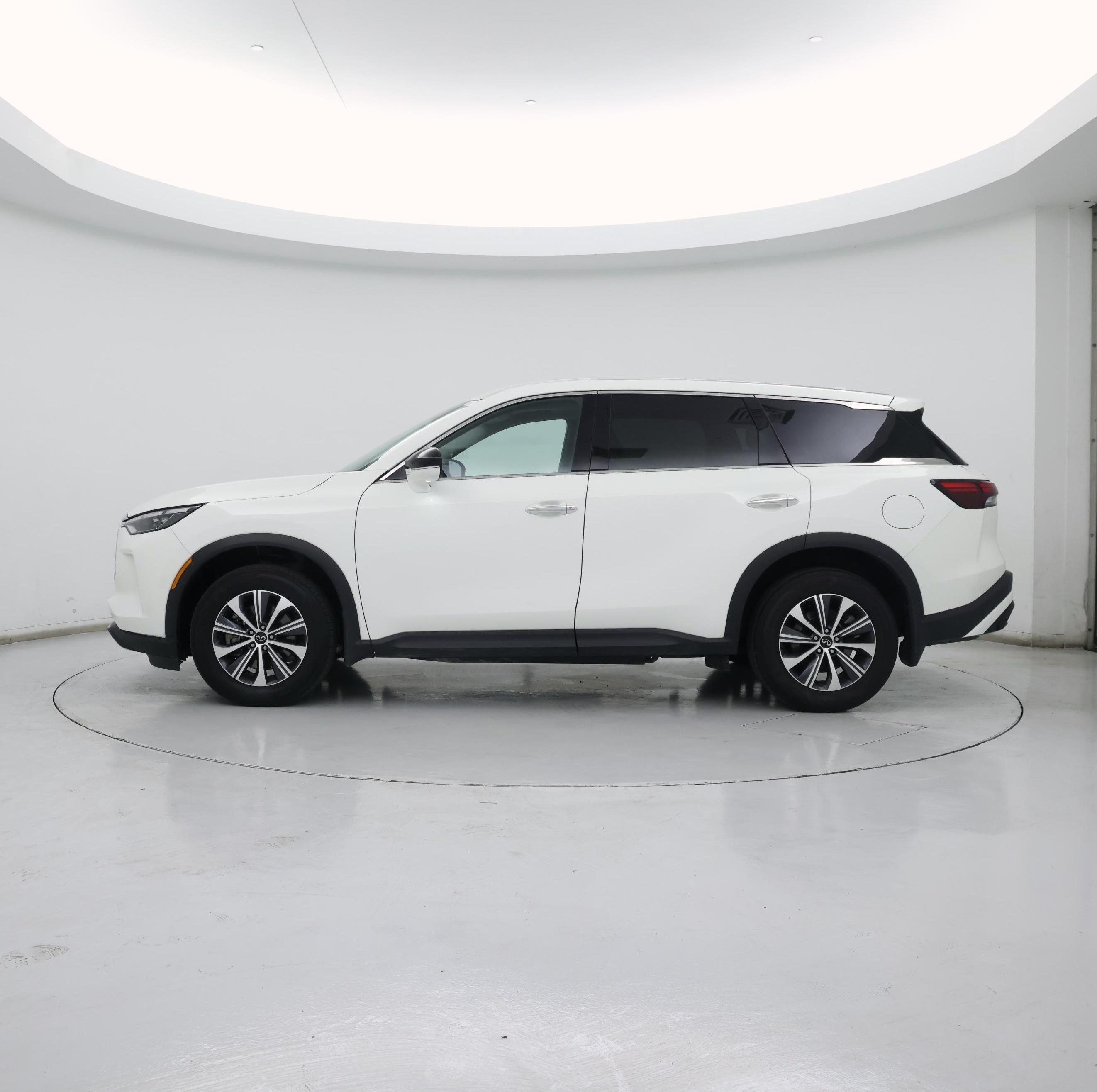Thumbnail: 2023 INFINITI QX60 - 3