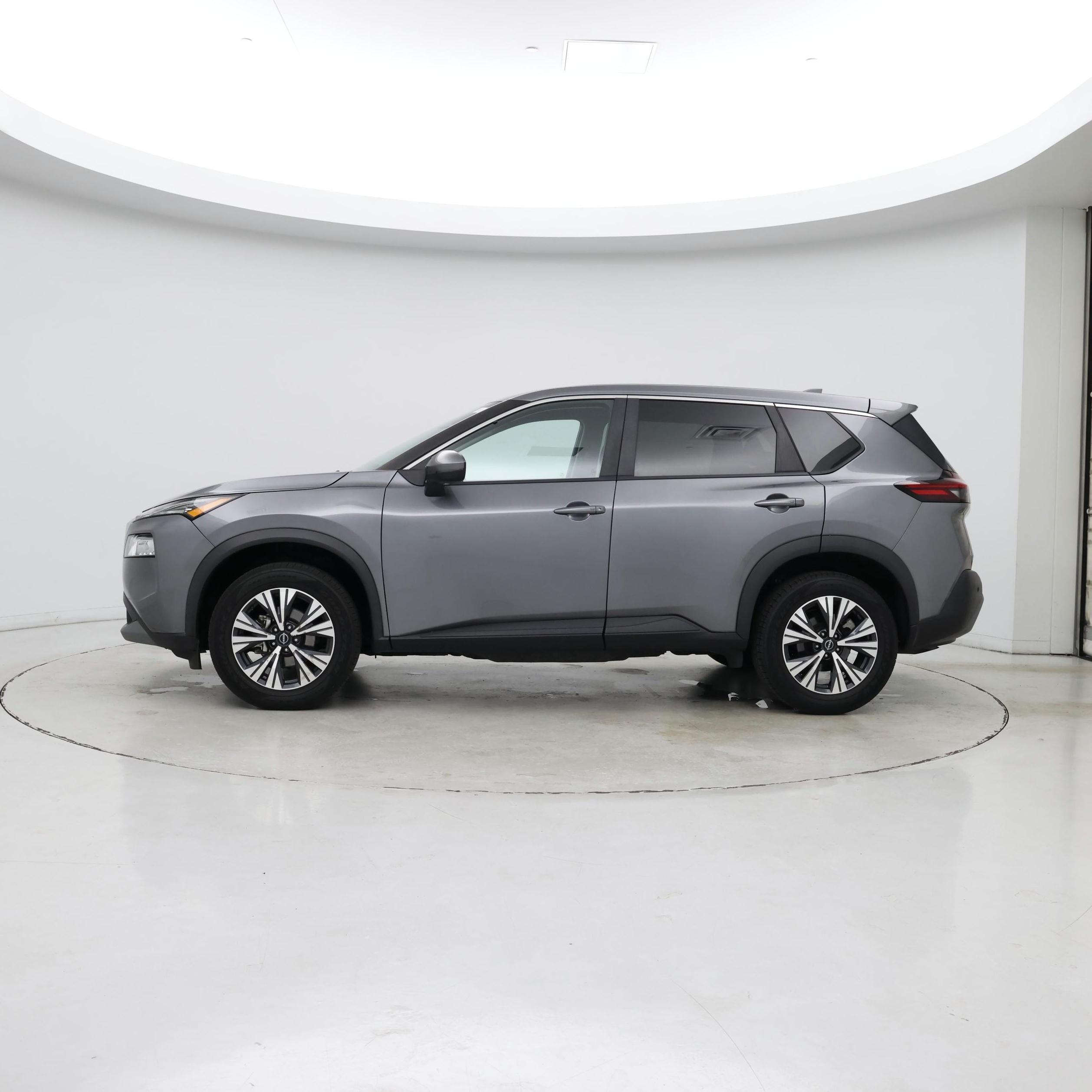 Thumbnail: 2022 Nissan Rogue - 3