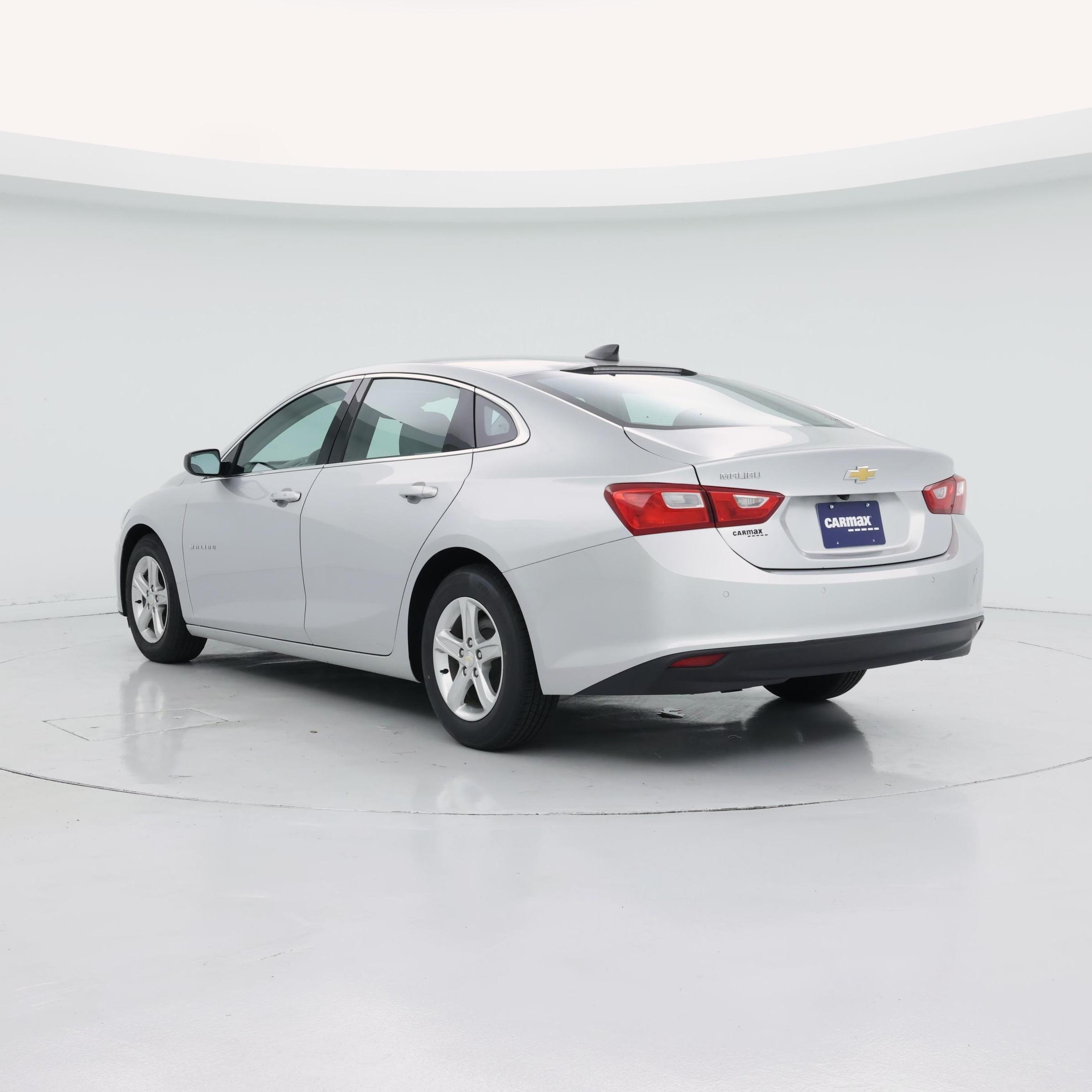 Thumbnail: 2022 Chevrolet Malibu - 2