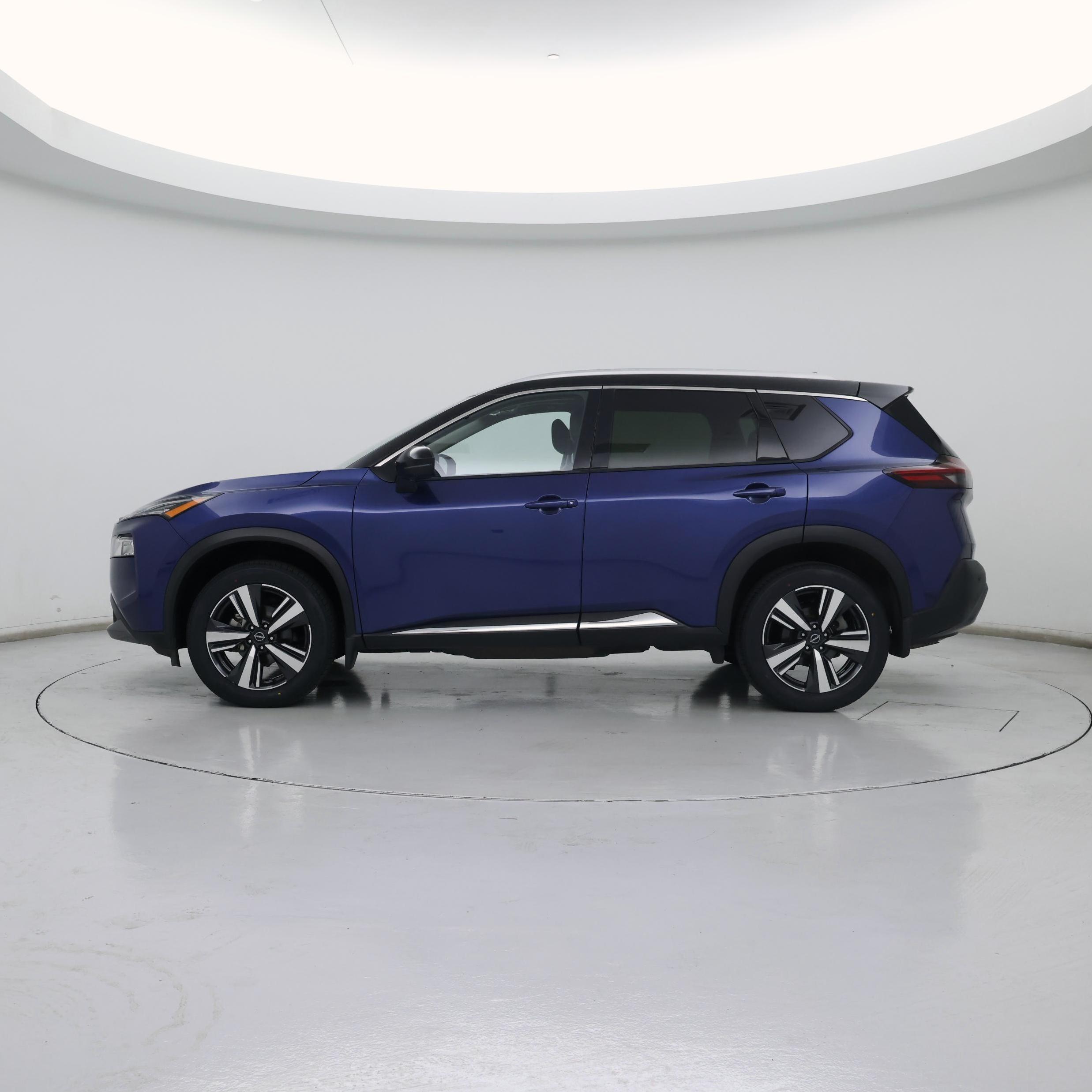 Thumbnail: 2023 Nissan Rogue - 3