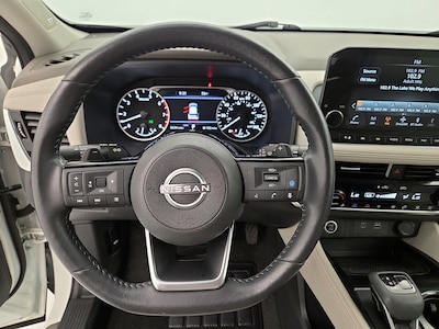 Steering Wheel & Instrument Cluster (On)